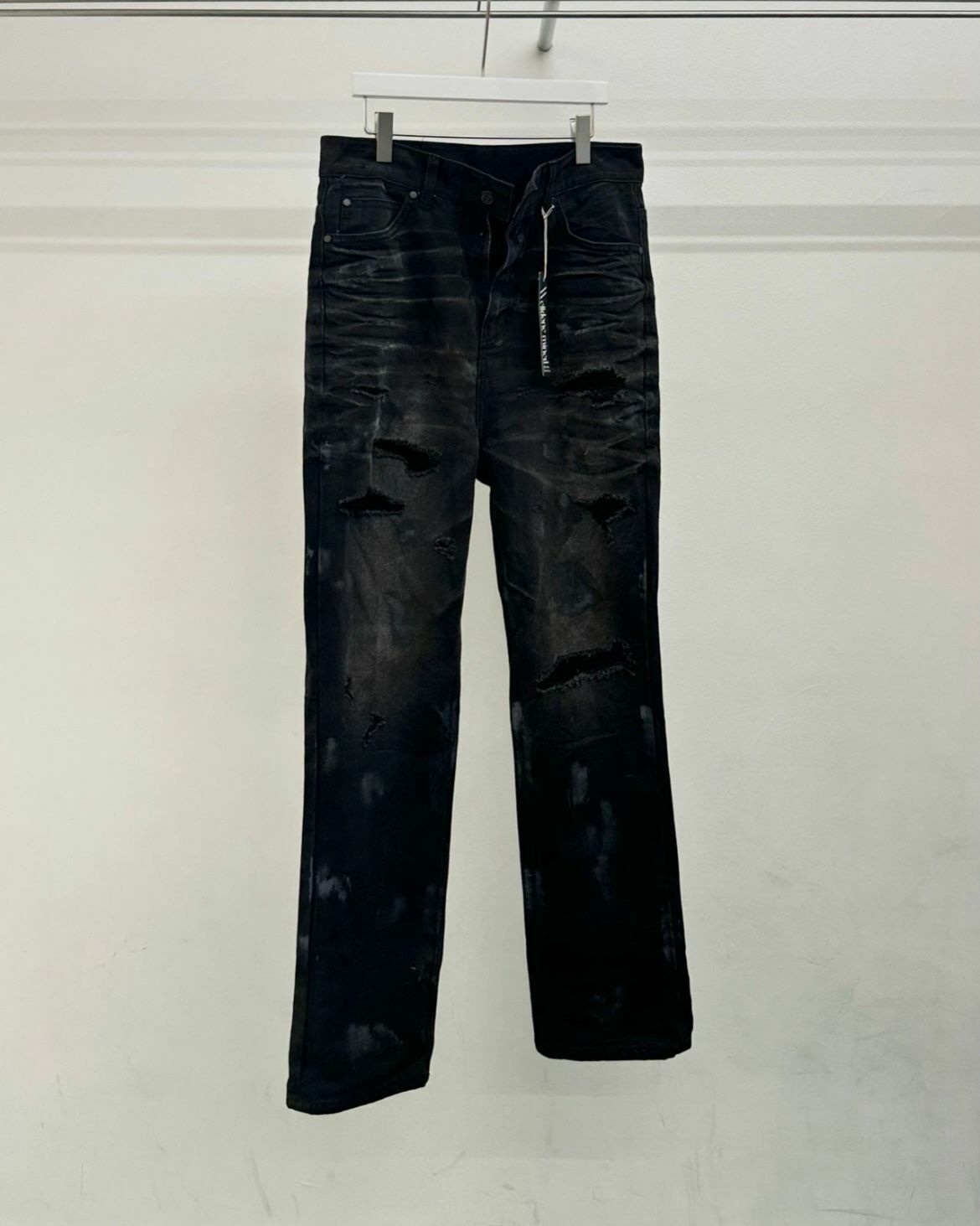 洗水紮染破洞鬆身牛仔褲 WELL DONE-099P