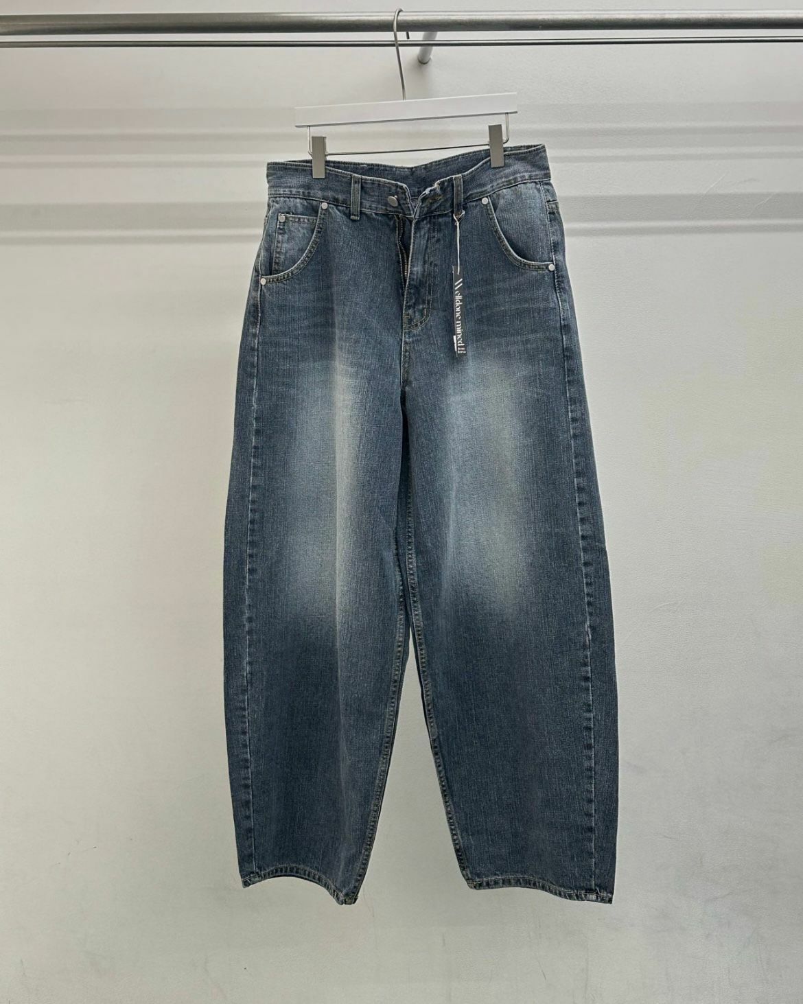 洗水淨色鬆身牛仔褲 WELL DONE-100P