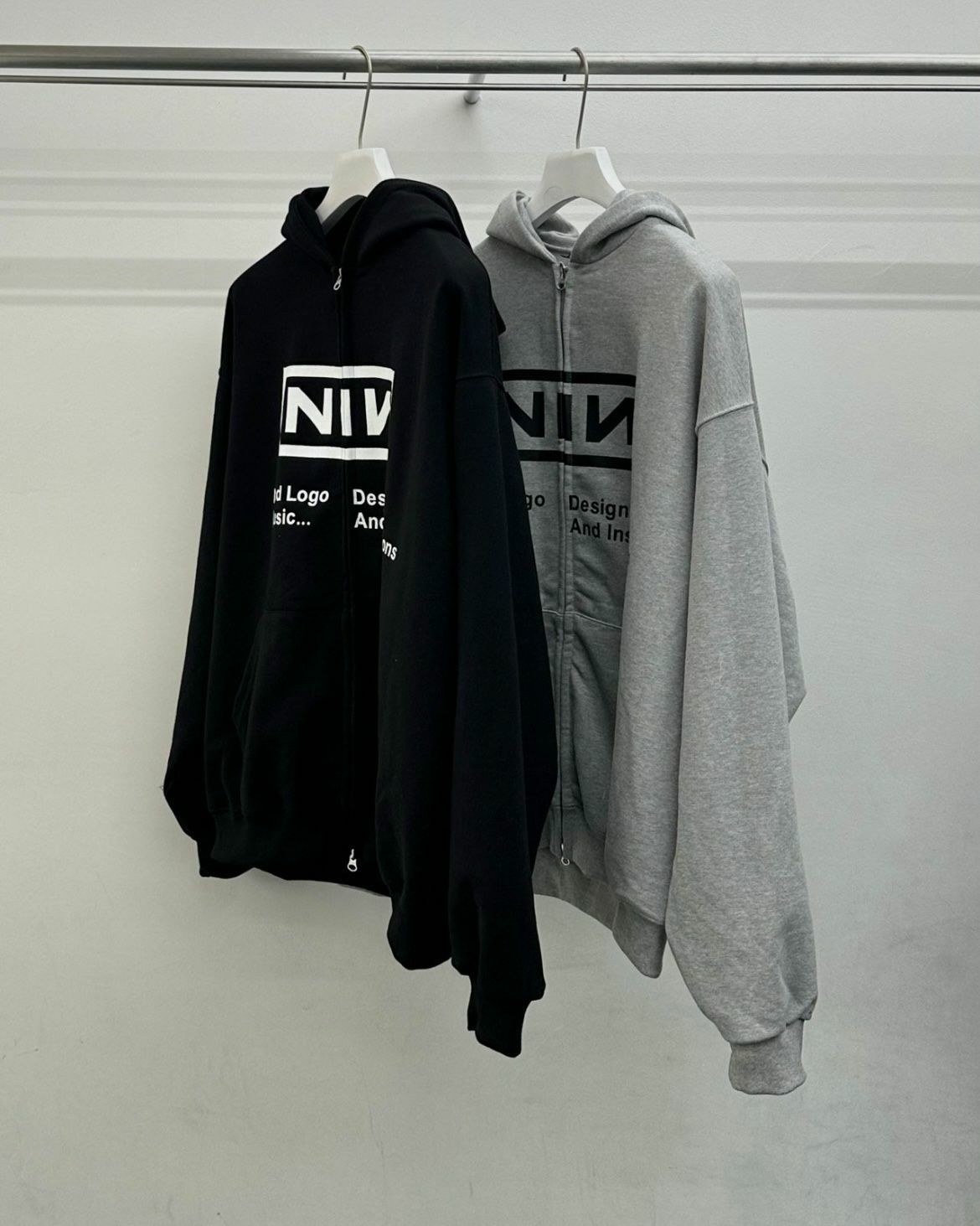 英文字圖案連帽拉鍊外套 WELL DONE-101JK