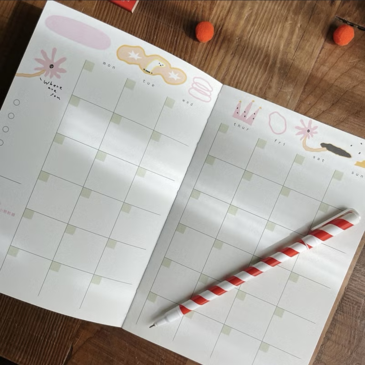 暴龍的春天 無時效手帳 萬年曆｜馬卡龍腳趾