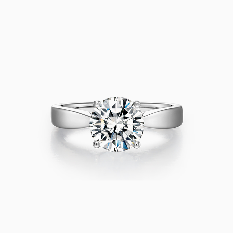 18K 白金鑲單鑽石訂婚戒指