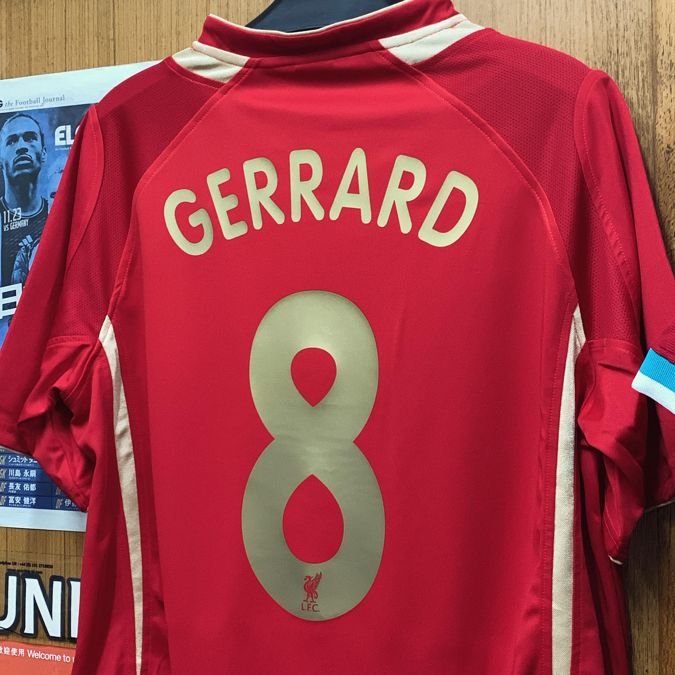 2005 Liverpool Retro UEFA Home Shirt with 8 GERRARD