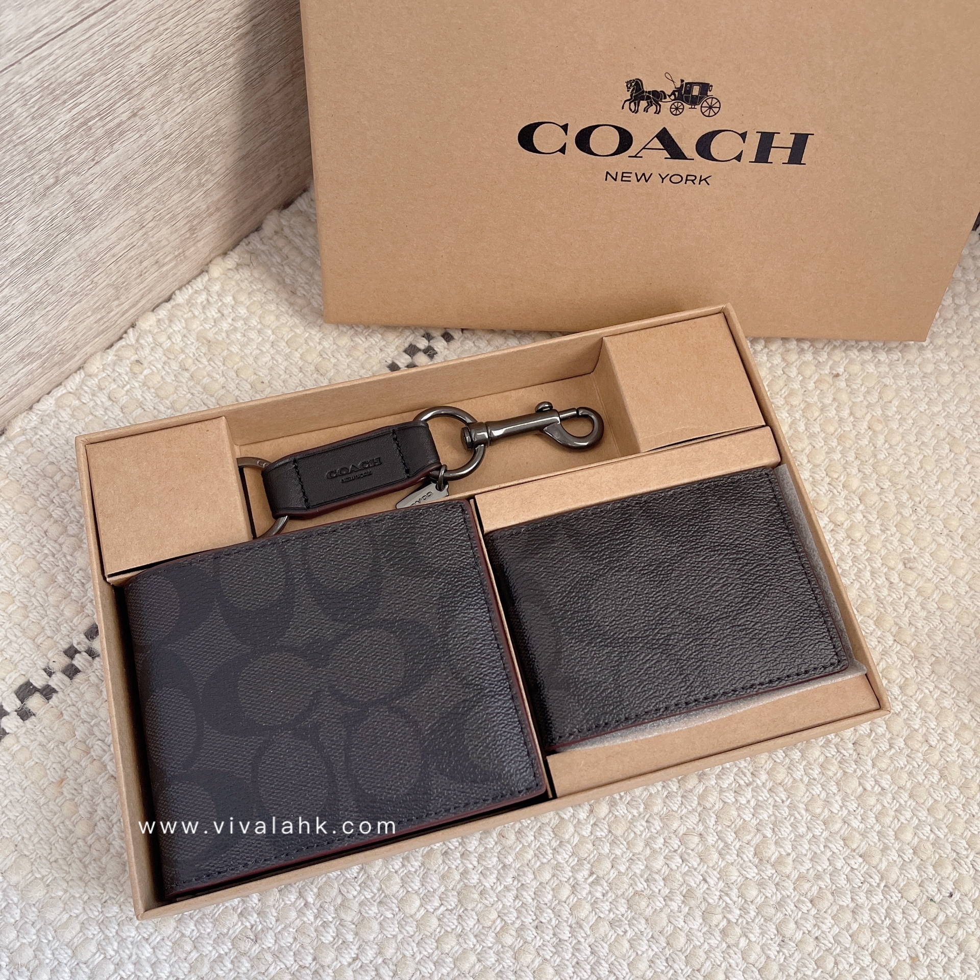 Coach - Boxed 3 In 1 Wallet Gift Set In Signature Canvas (CW344)