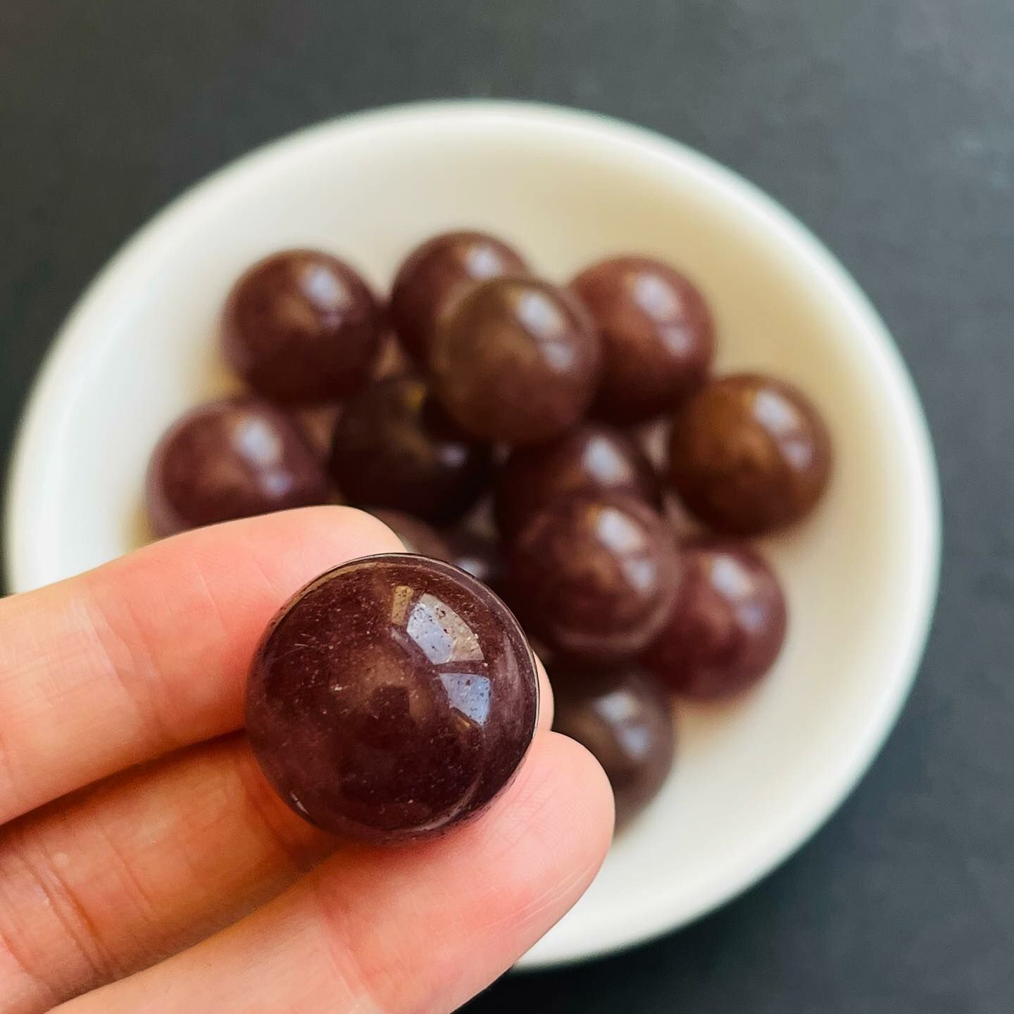 [原石] 草莓晶 水晶小球