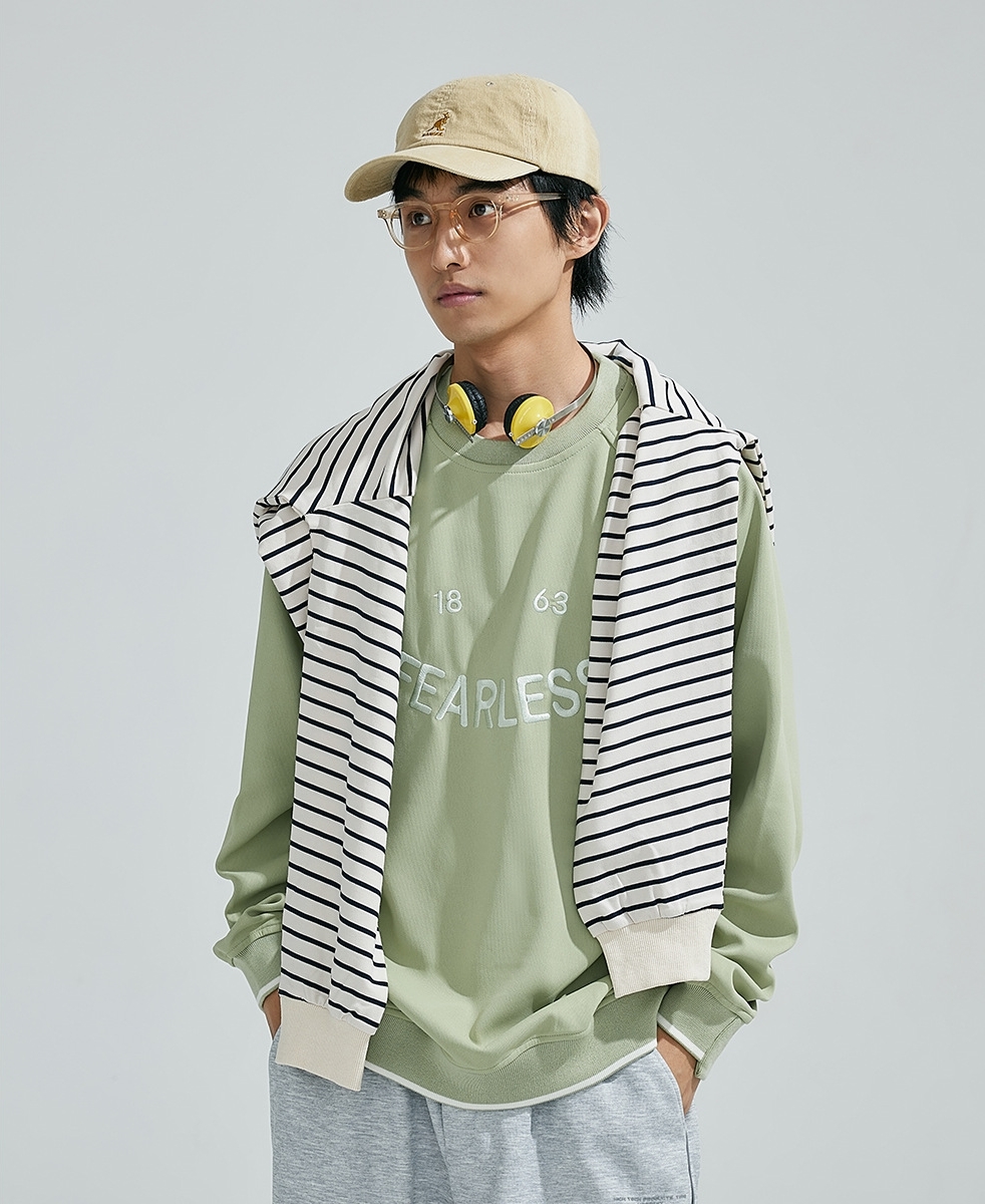 10M18 簡約字母撞色層次大學TEE 三色