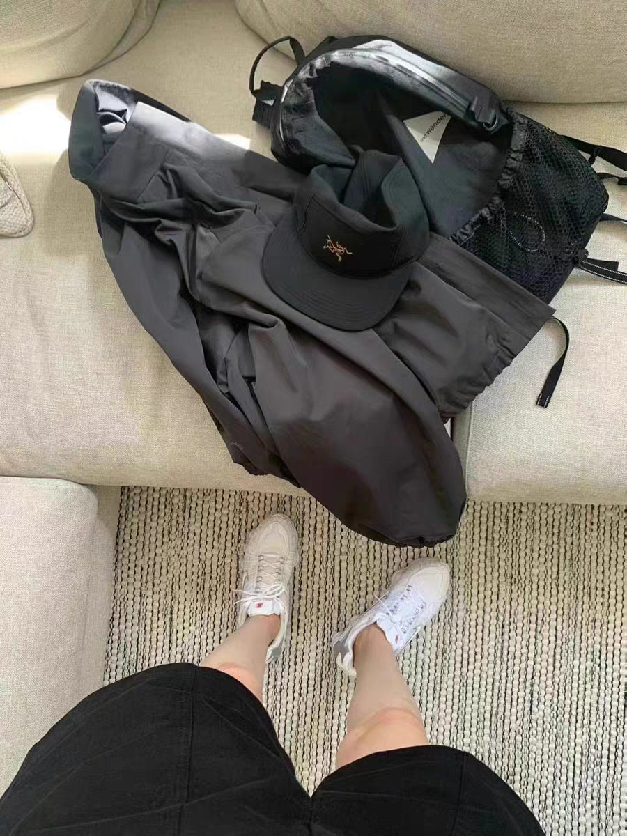 Ounce - 風衣面料簡約休閒拉鍊夾克外套(兩色)