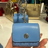 [S] MICHAEL KORS 35T4STVL0B JET SET TRAVEL CASE FOR AIRPODS,STH PACIFIC, 196237922052 (SMK1021)