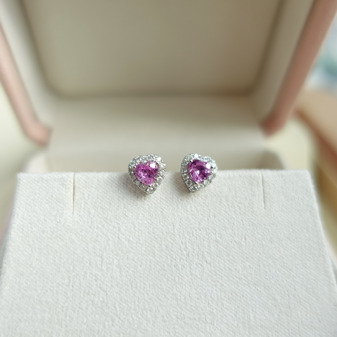18K金粉紅藍寶石鑽石耳釘 - 心形