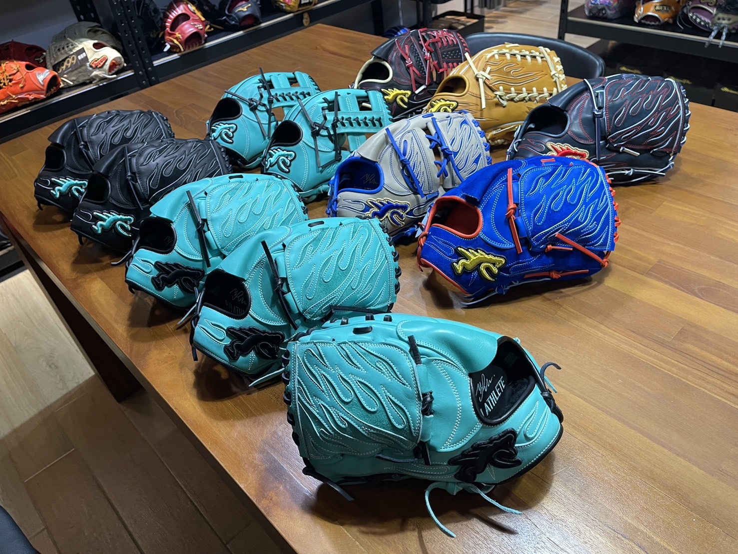 新品到貨】2024.10 日本製GLOVE STUDIO RYU 龍限定版103 軟式