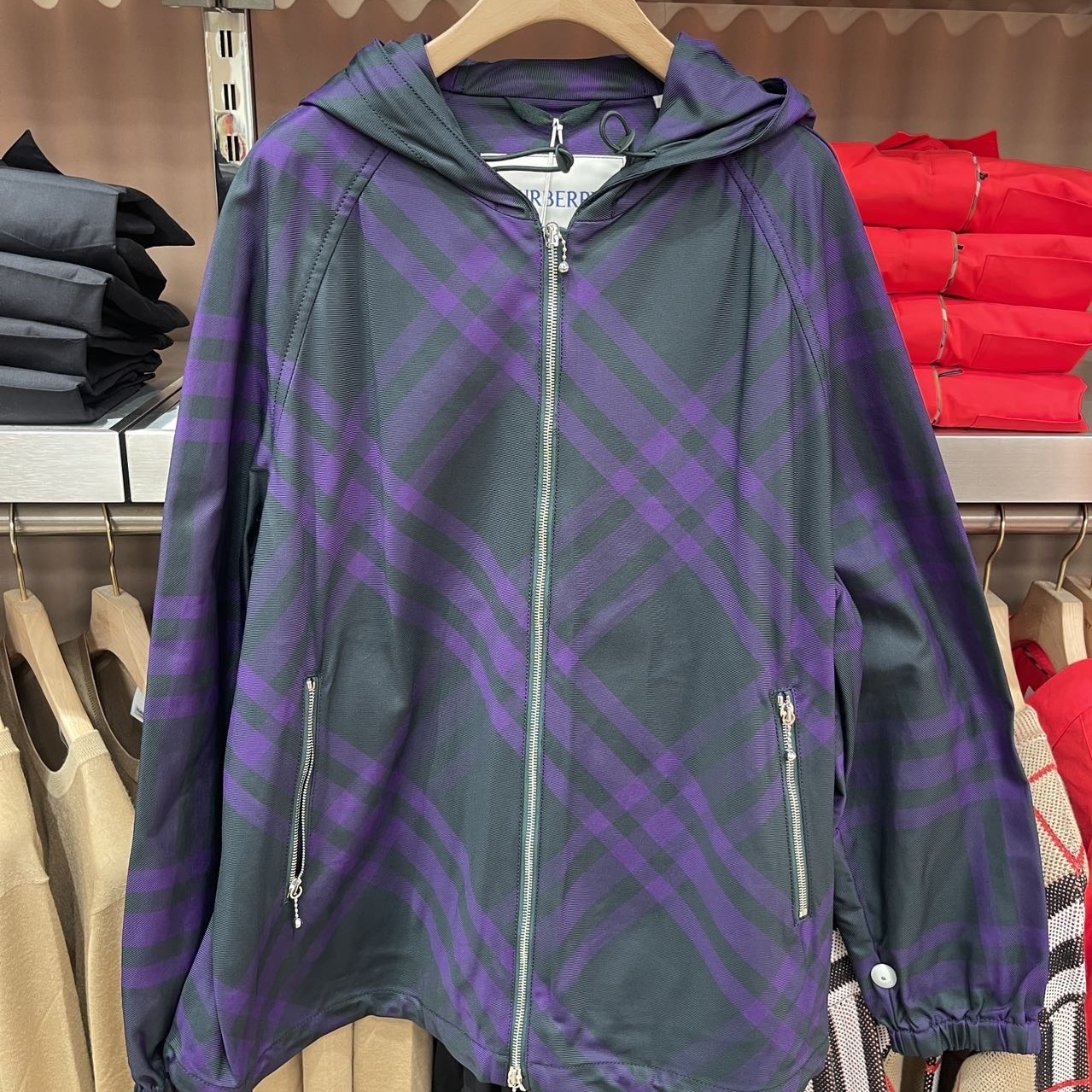 Burberry vine check jacket purple 
