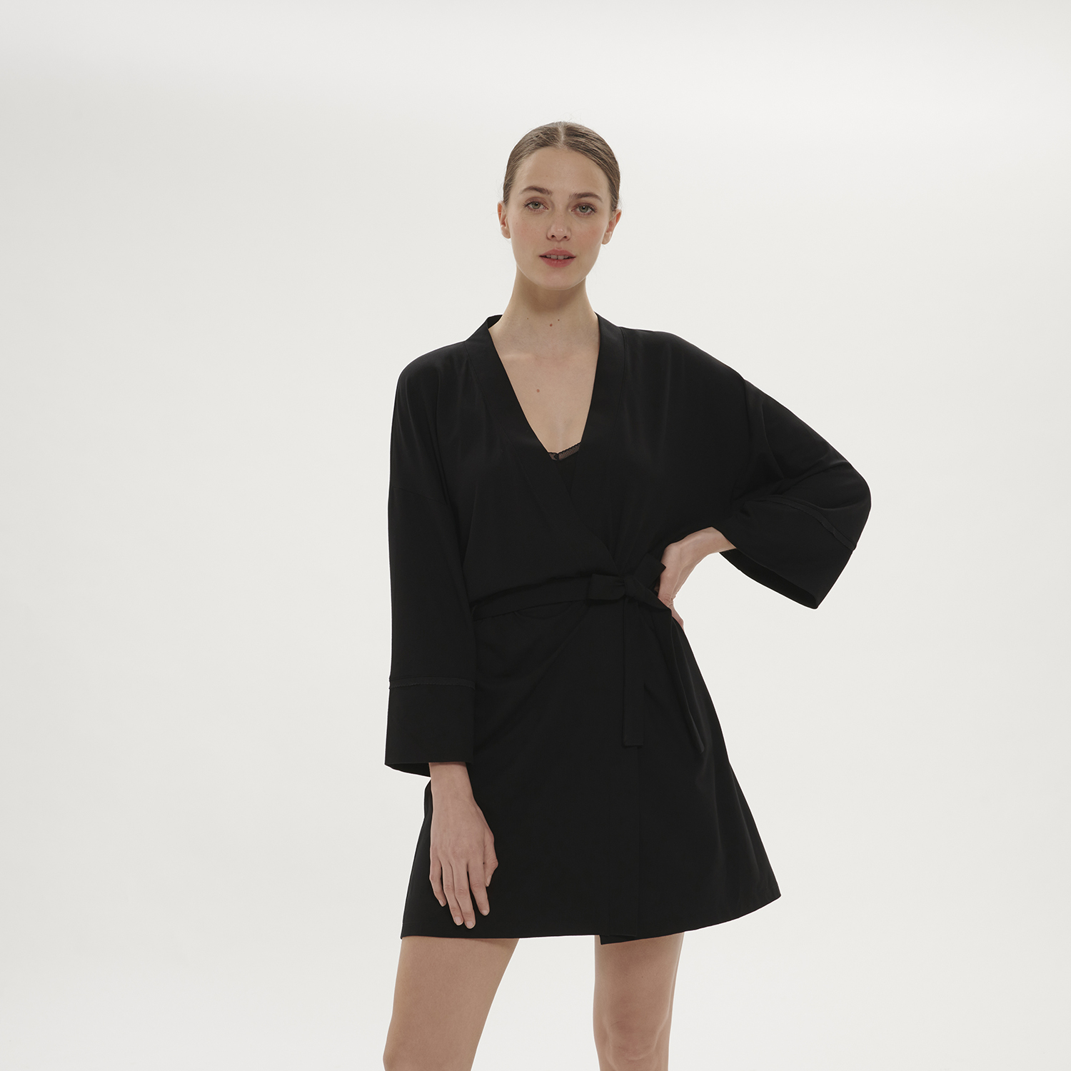 AURORE 黎明 罩杉 經典黑