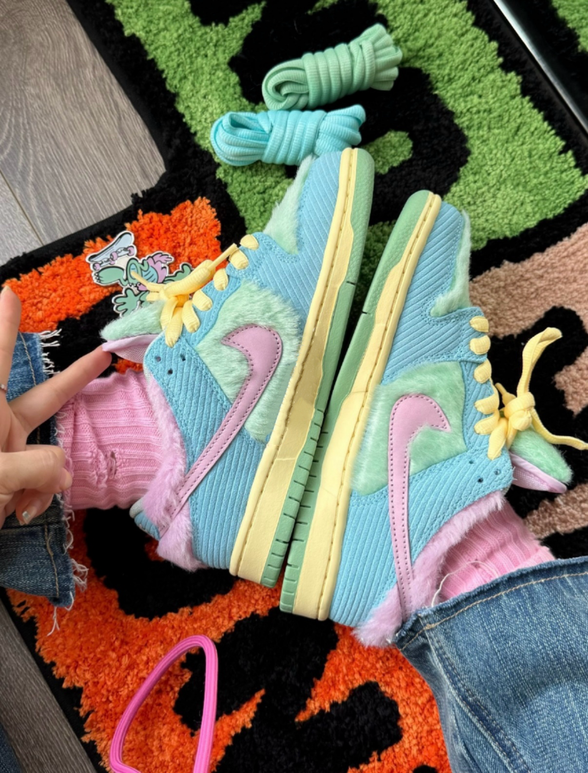 Verdy x Nike Dunk SB 寶寶藍 馬卡龍色系 毛絨 燈芯絨 拼接 男女同款 FN6040-400/預購