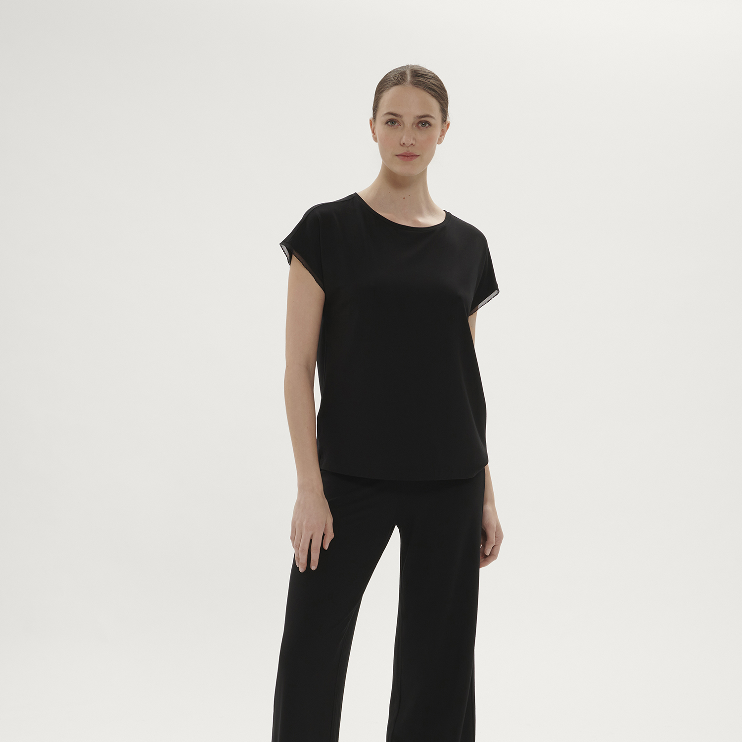 AURORE 黎明 短袖T SHIRT 經典黑