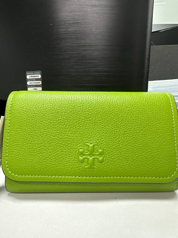 [S] TORY BURCH THEA FLAT WALLET CROSSBODY,WHEATGRASS, 146467-301 (STB612)