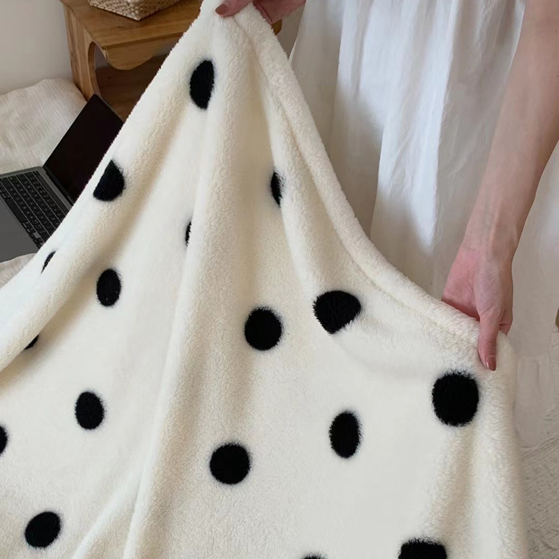 《4947》ins風牛奶絨毛毯