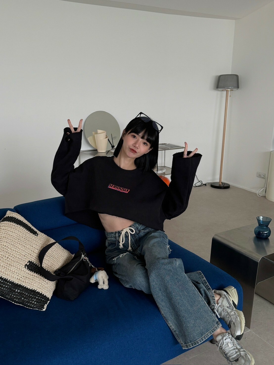 高磅短版字母上衣