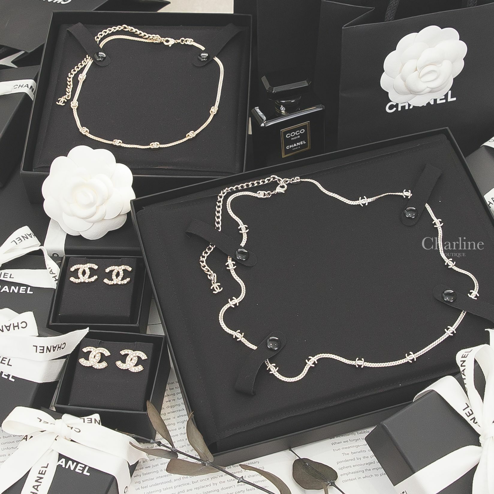 Chanel 銀色十四顆CC長項鍊,Chanel 金色七顆CC項鍊,Chanel 金色珍珠水鑽CC耳環,Chanel 金色方格CC水鑽耳環-Charline Boutique 精品代購