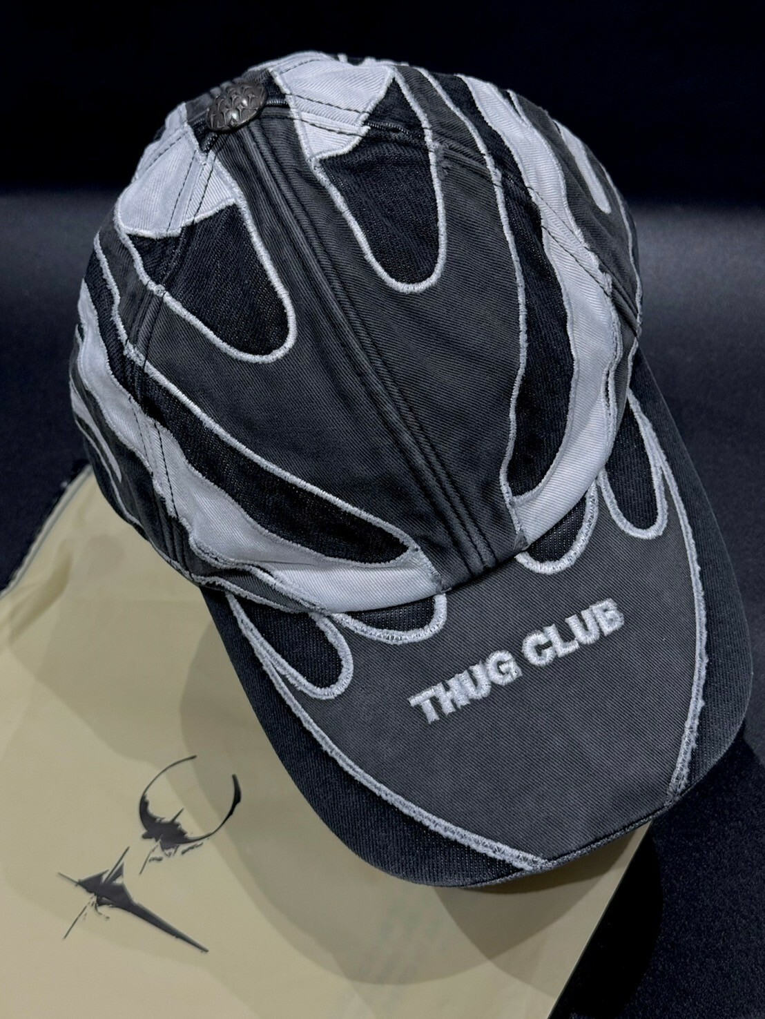THUG CLUB 解構火焰 水洗做舊拼接 刺繡Logo老帽 棒球帽