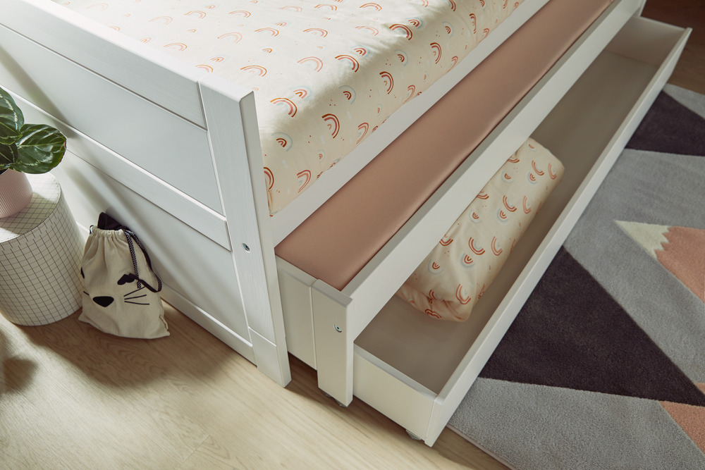 Lifetime Cabin bed w/Pullout Bed and Drawer