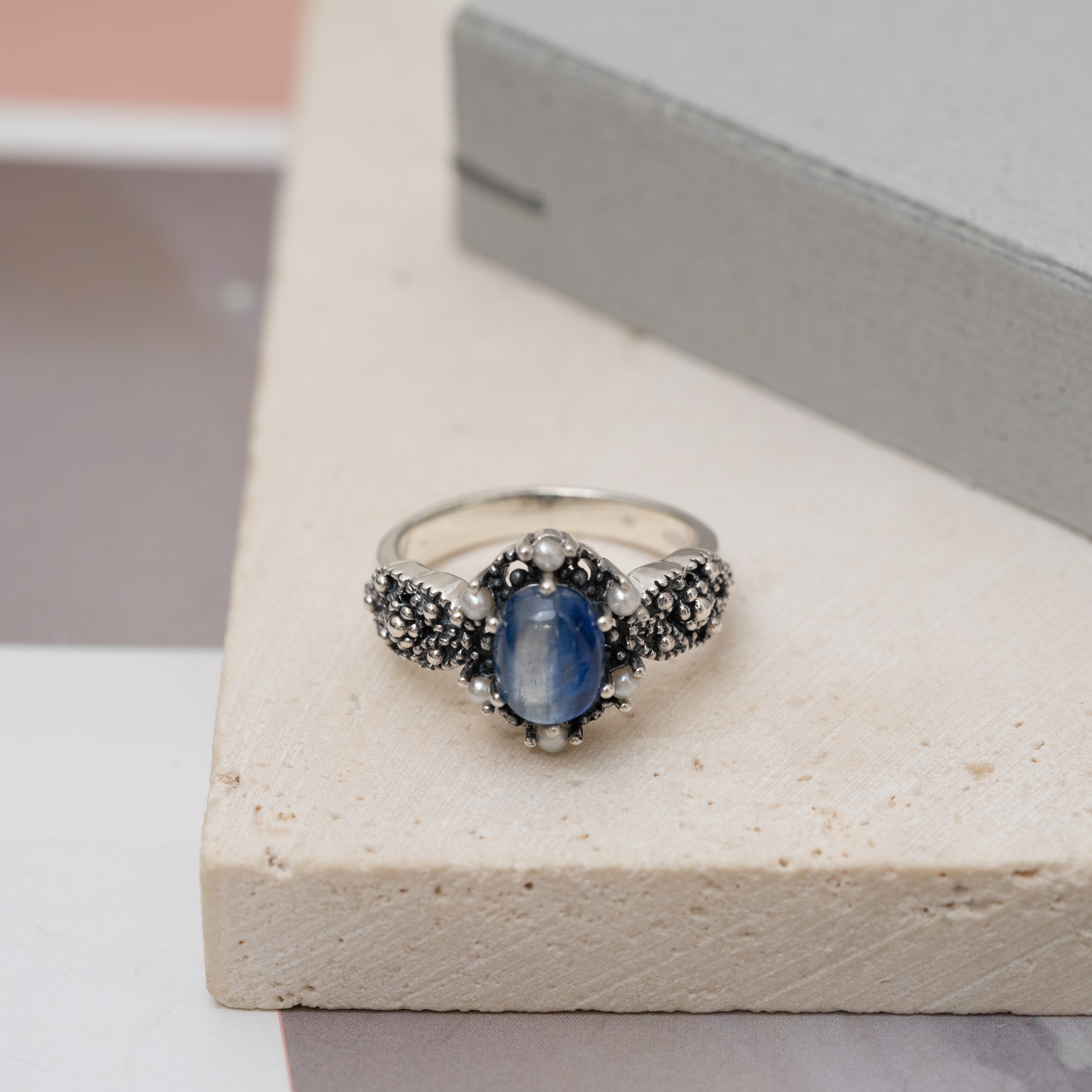 svr87(藍晶石 kyanite)