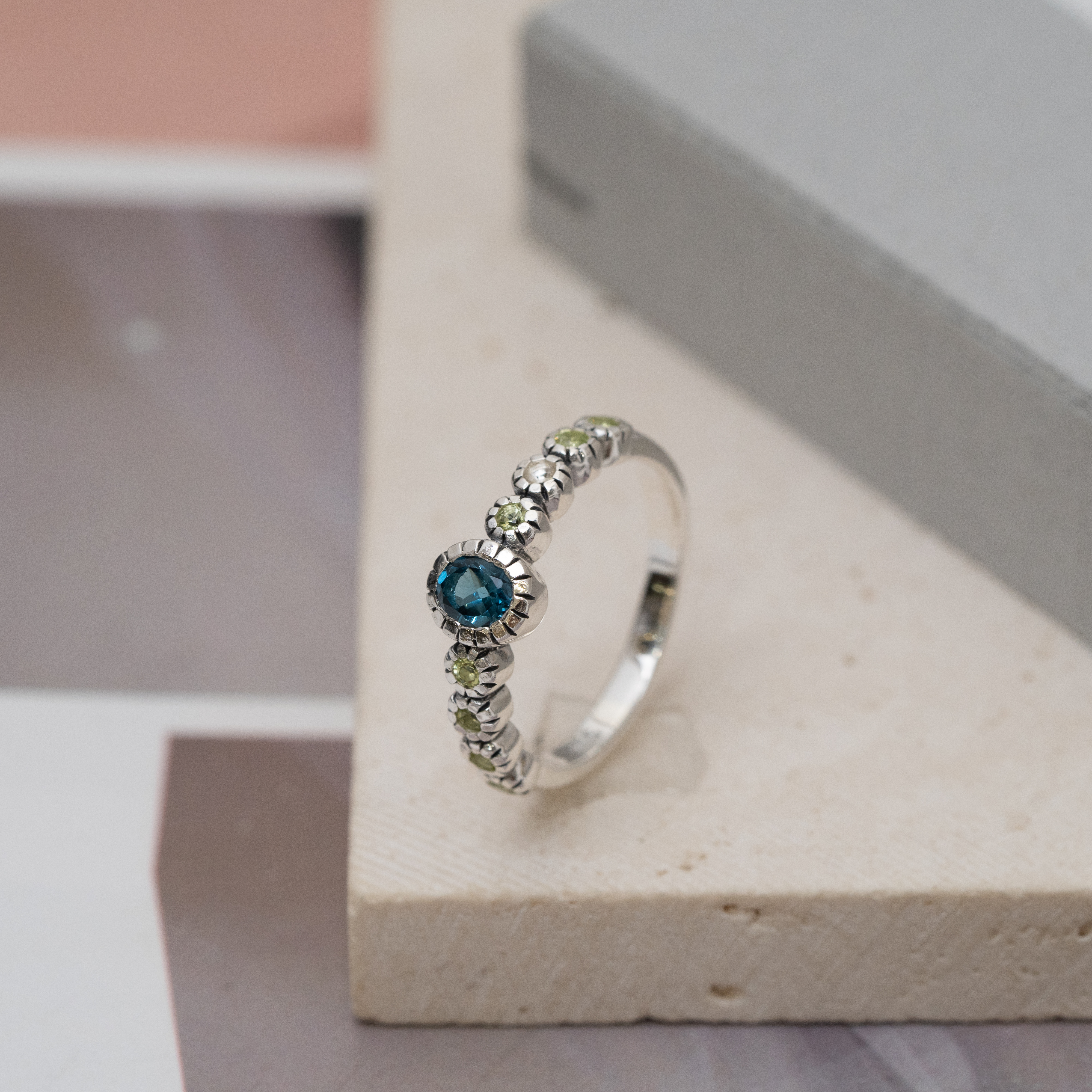 svr54 倫敦藍托珀斯 London blue