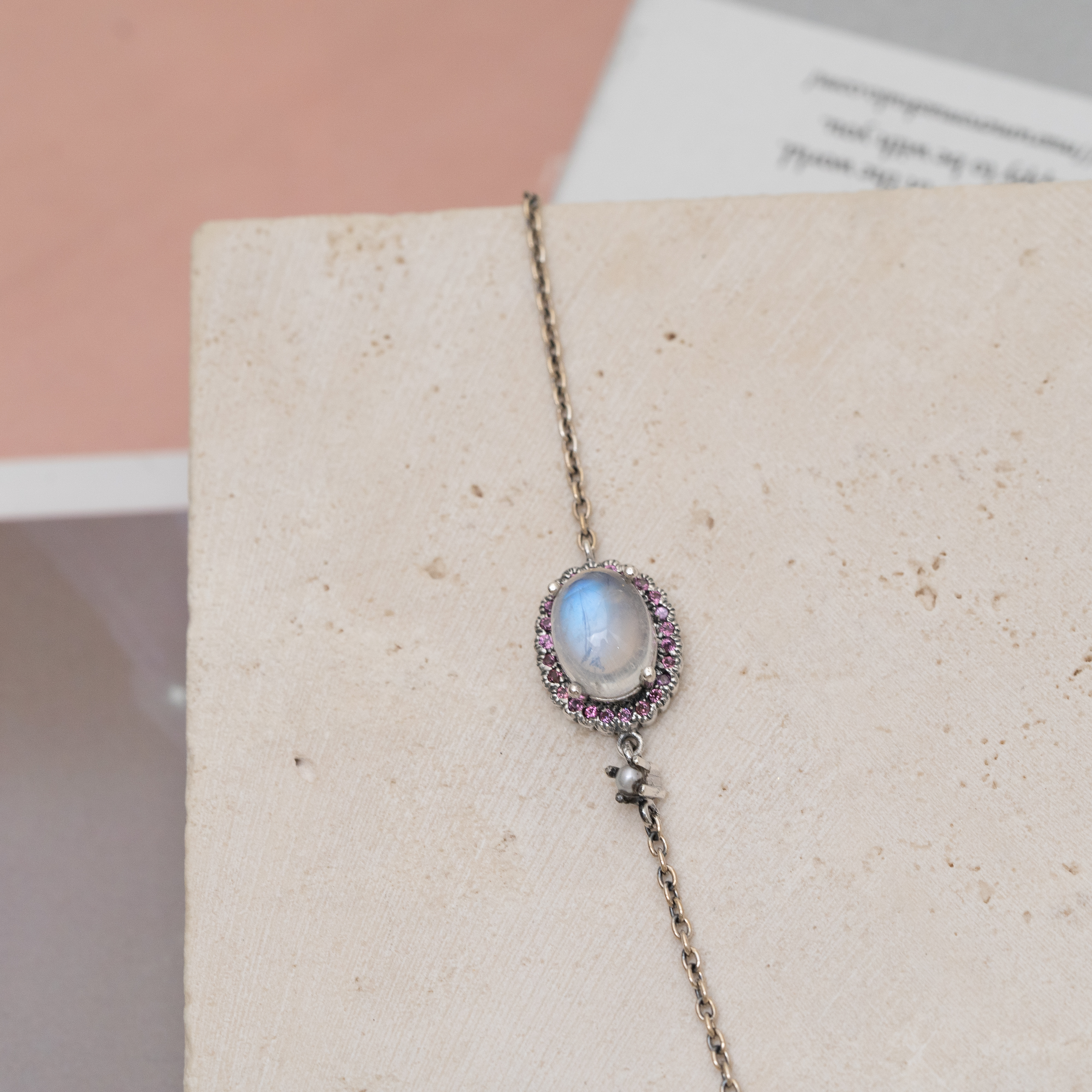 Svb140 (玫瑰石榴.彩虹月亮石）