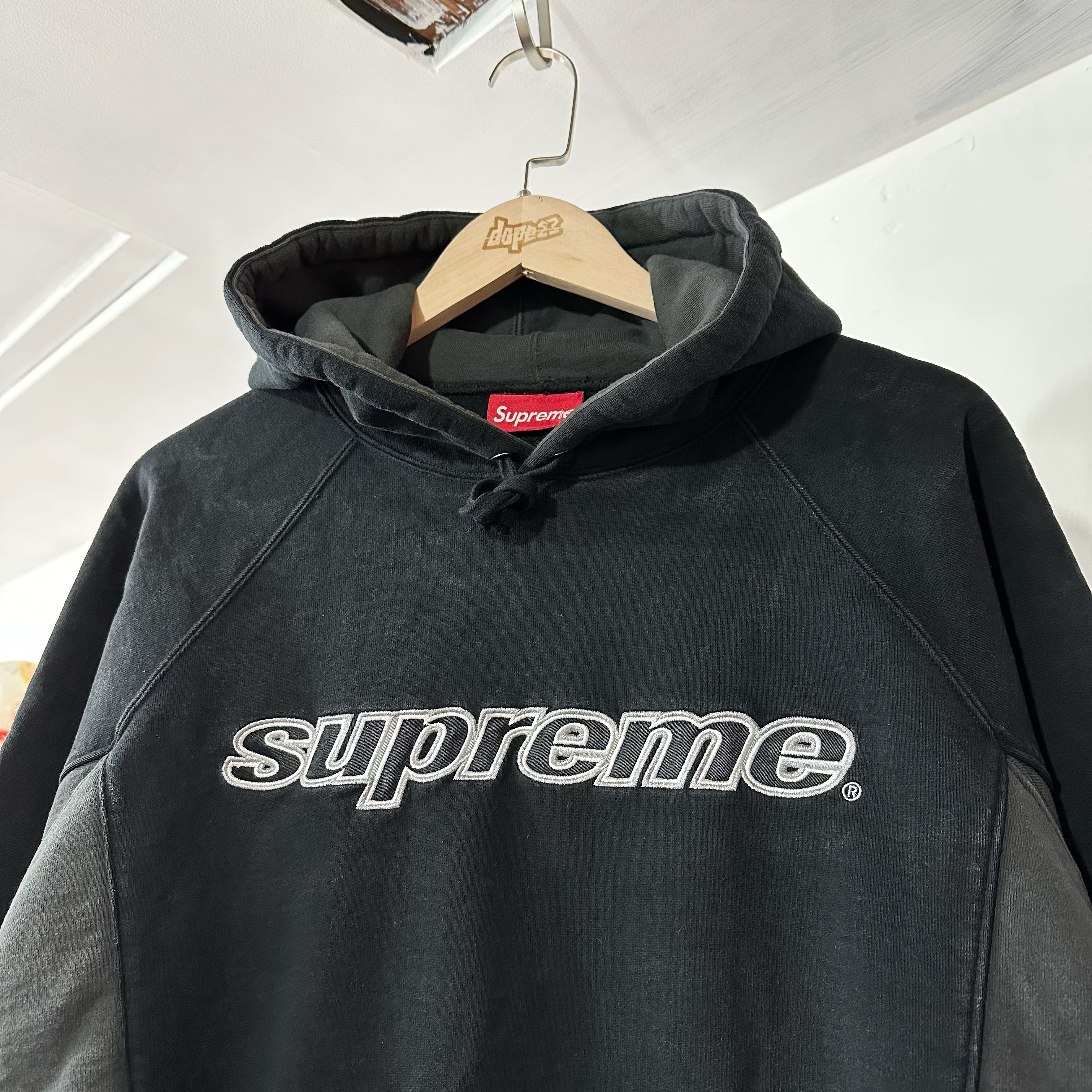 SUPREME FW24 DIVISION HOODED SWEATSHIRT (BLACK)