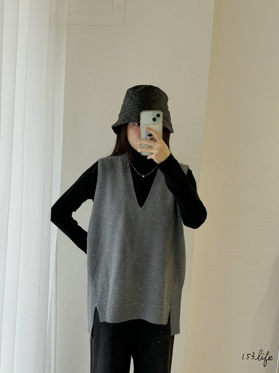 |現貨|秋冬百搭V領寬鬆側開岔背心(3色)