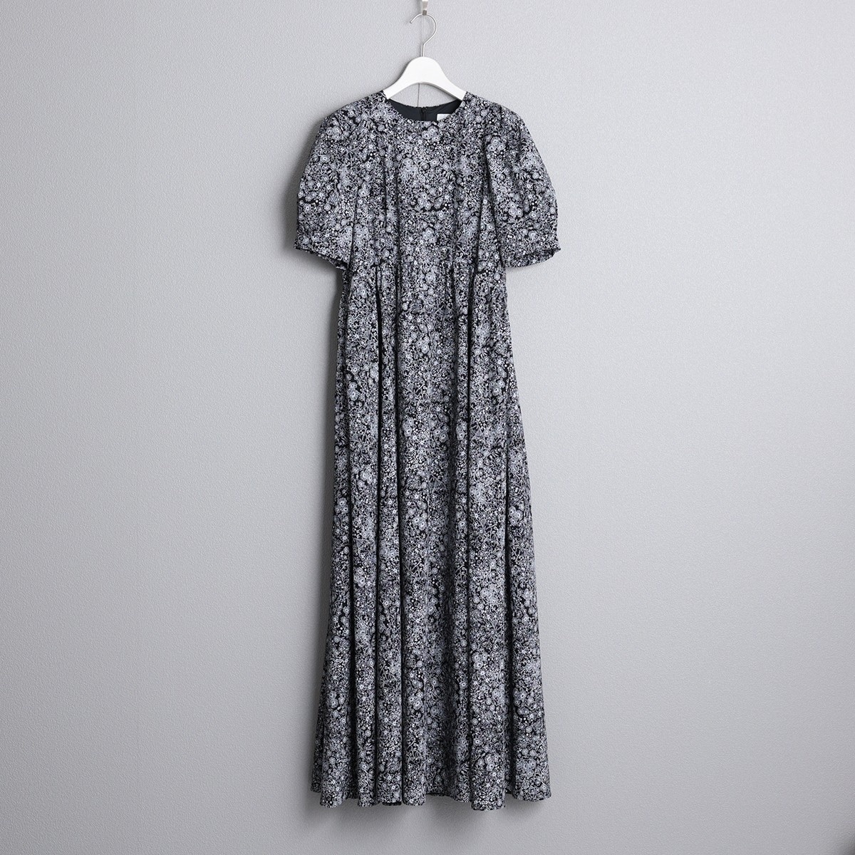 藝術印花設計款洋裝 / 黑色