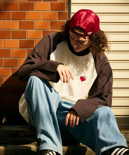 tombonia / 刺繡牛角長袖Tee