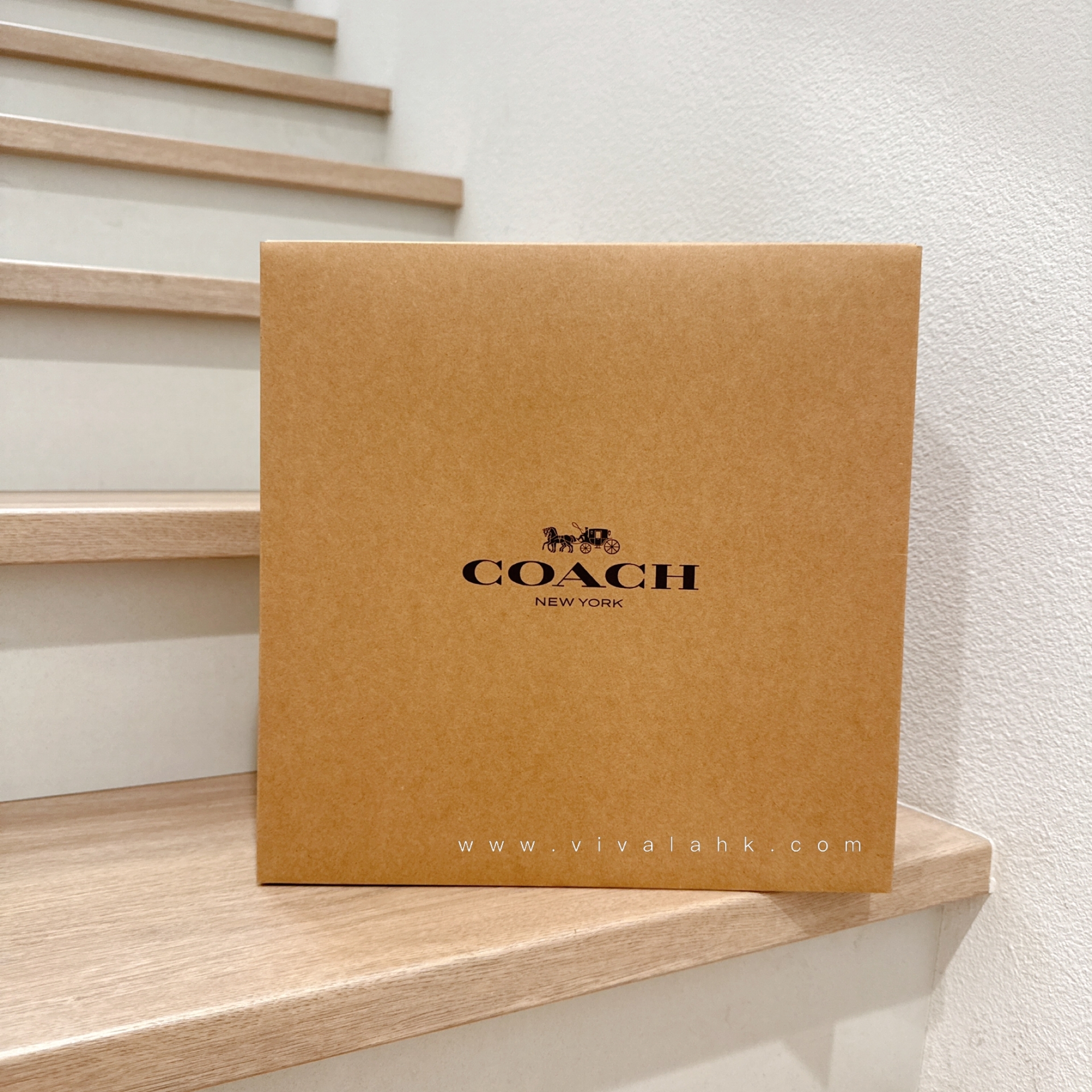 Coach - 禮盒 (中)