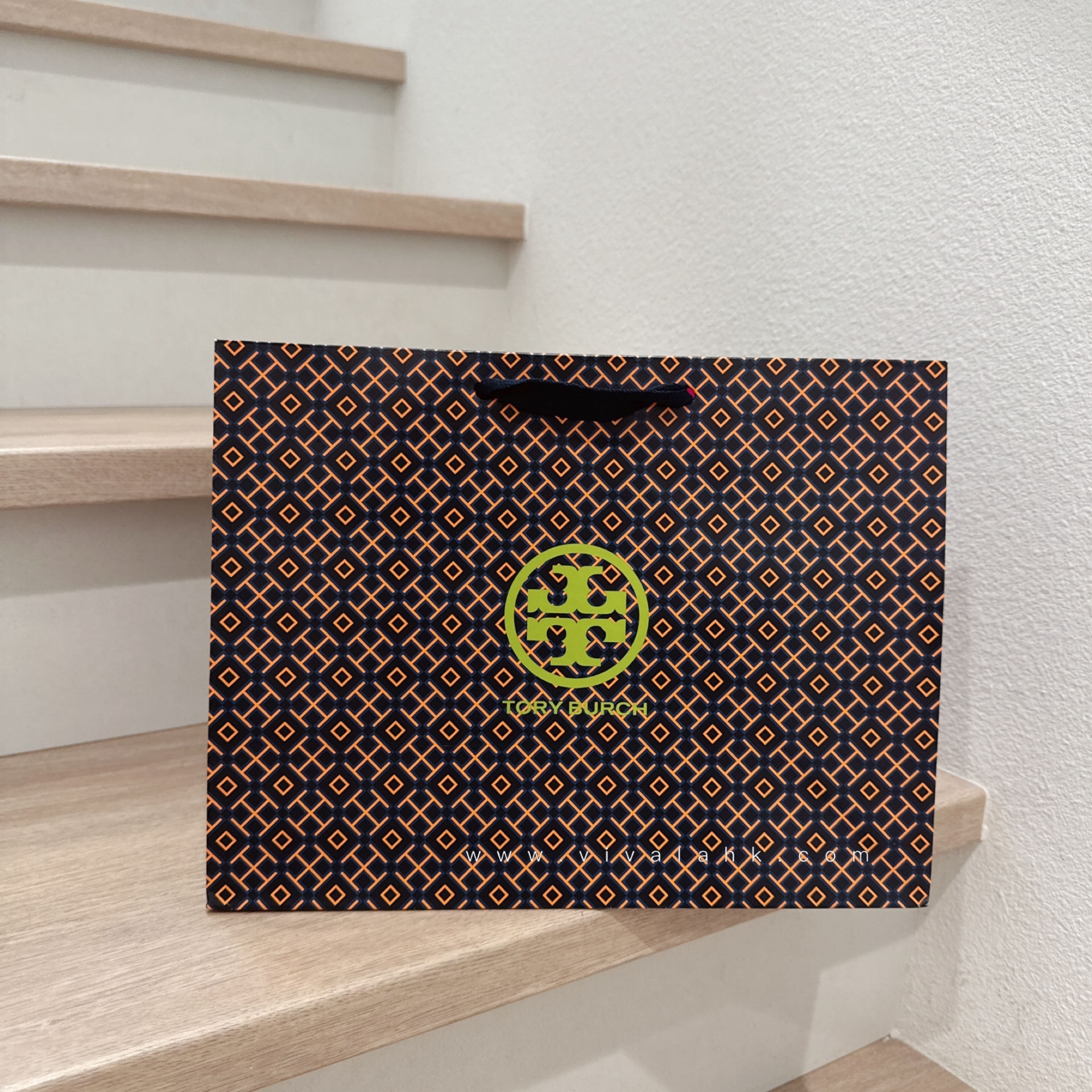 Tory Burch - 紙袋 (中)