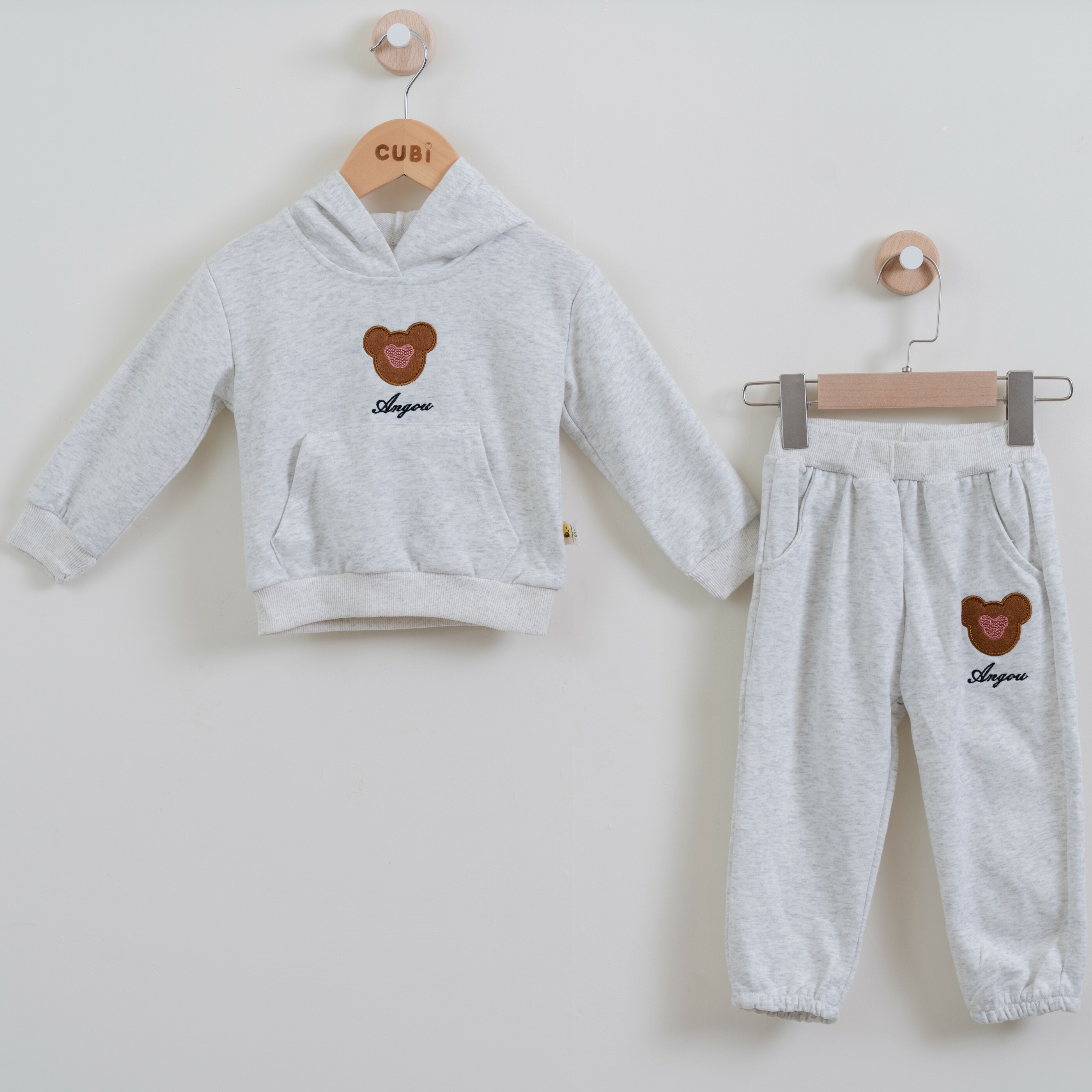 兩件式運動小熊套裝-帽T與褲子可分開搭配