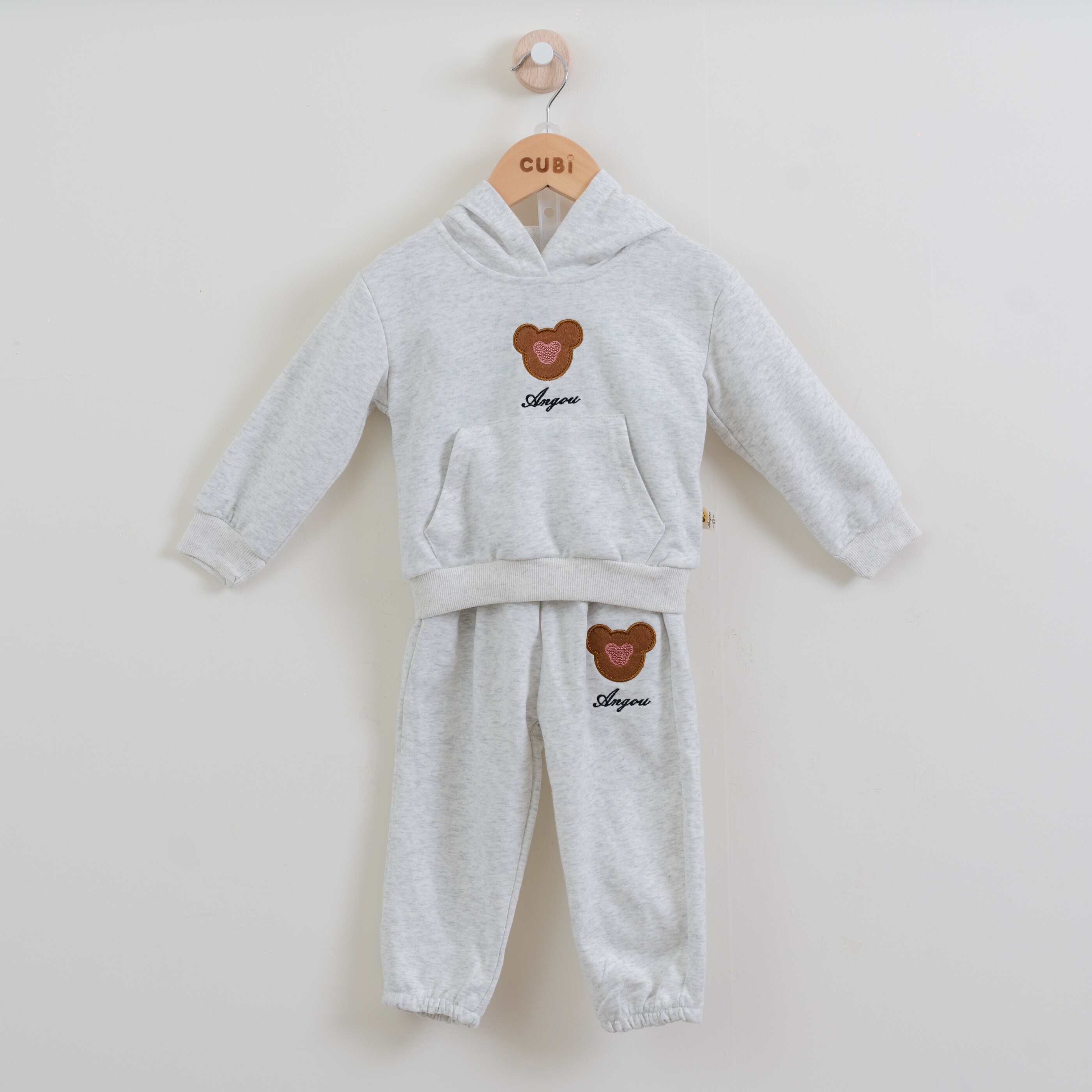 兩件式運動小熊套裝-設計感小熊刺繡