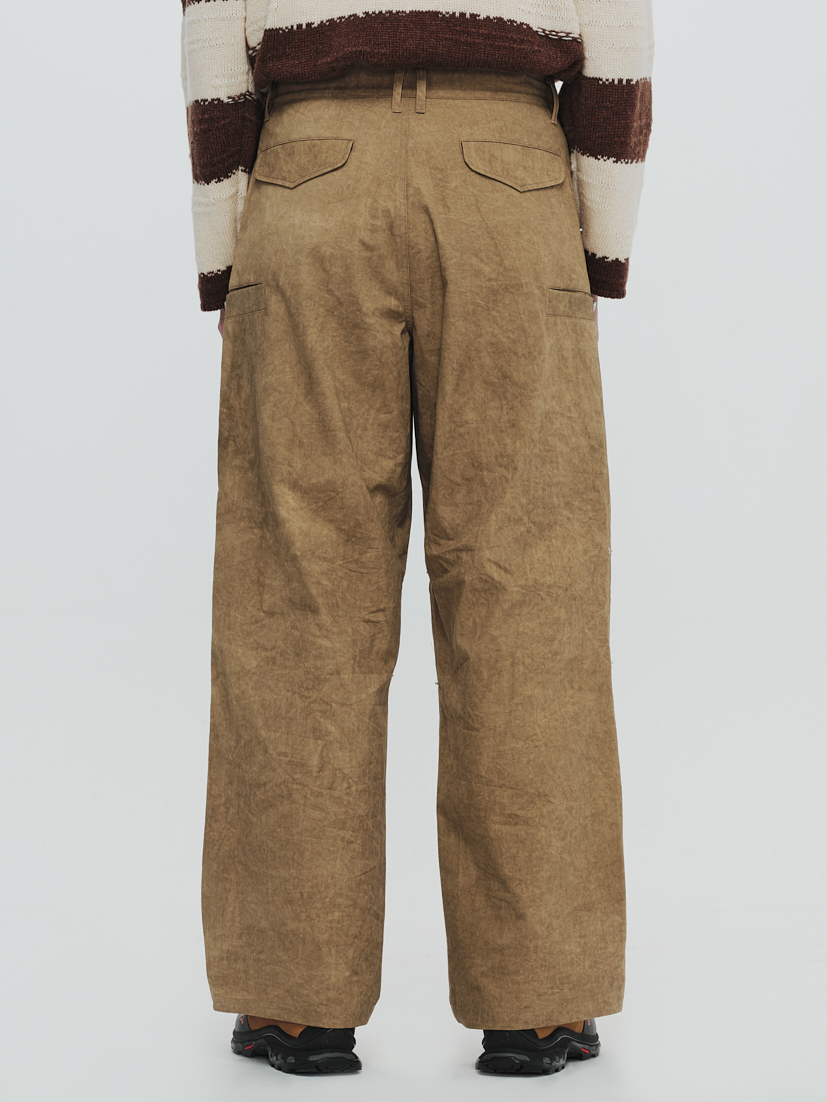 PLATEAU STUDIO / Tucked cargo - Dye olive