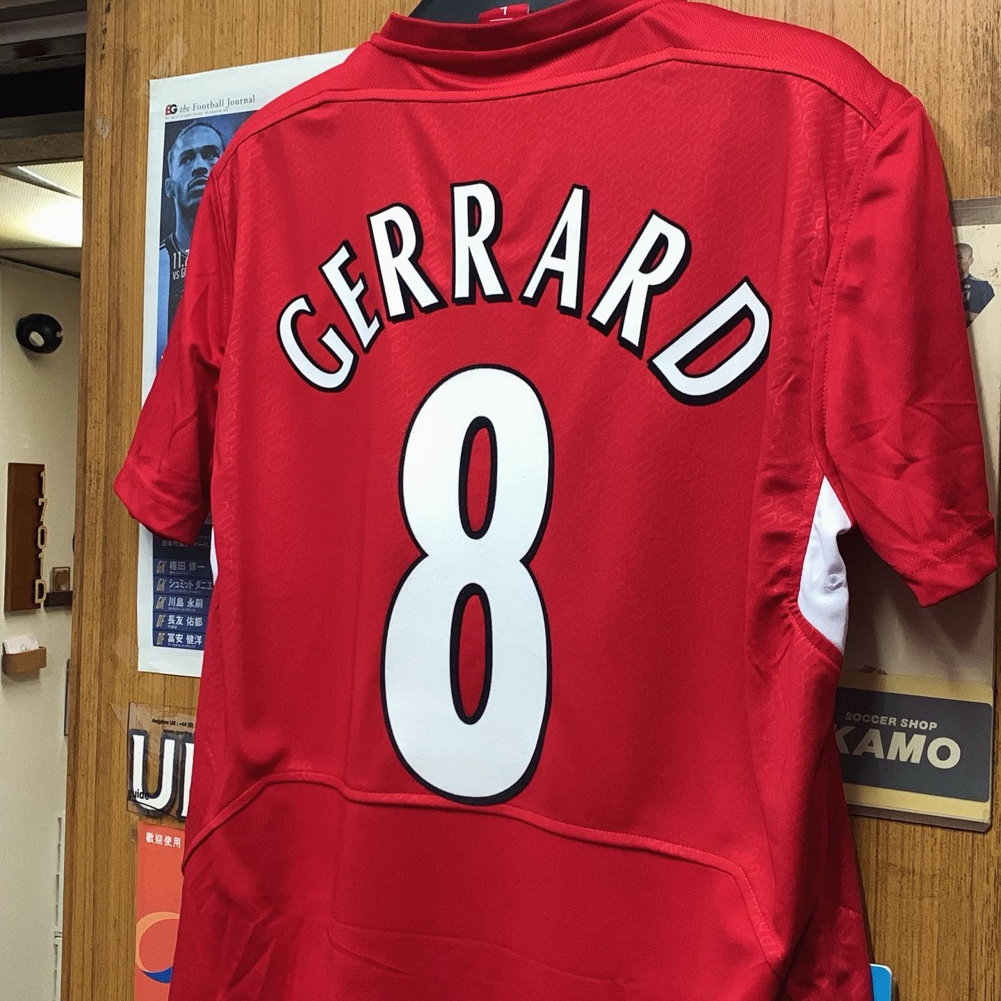 [新春優惠價$388] 2004 Liverpool Retro Home Shirt with 8 GERRARD