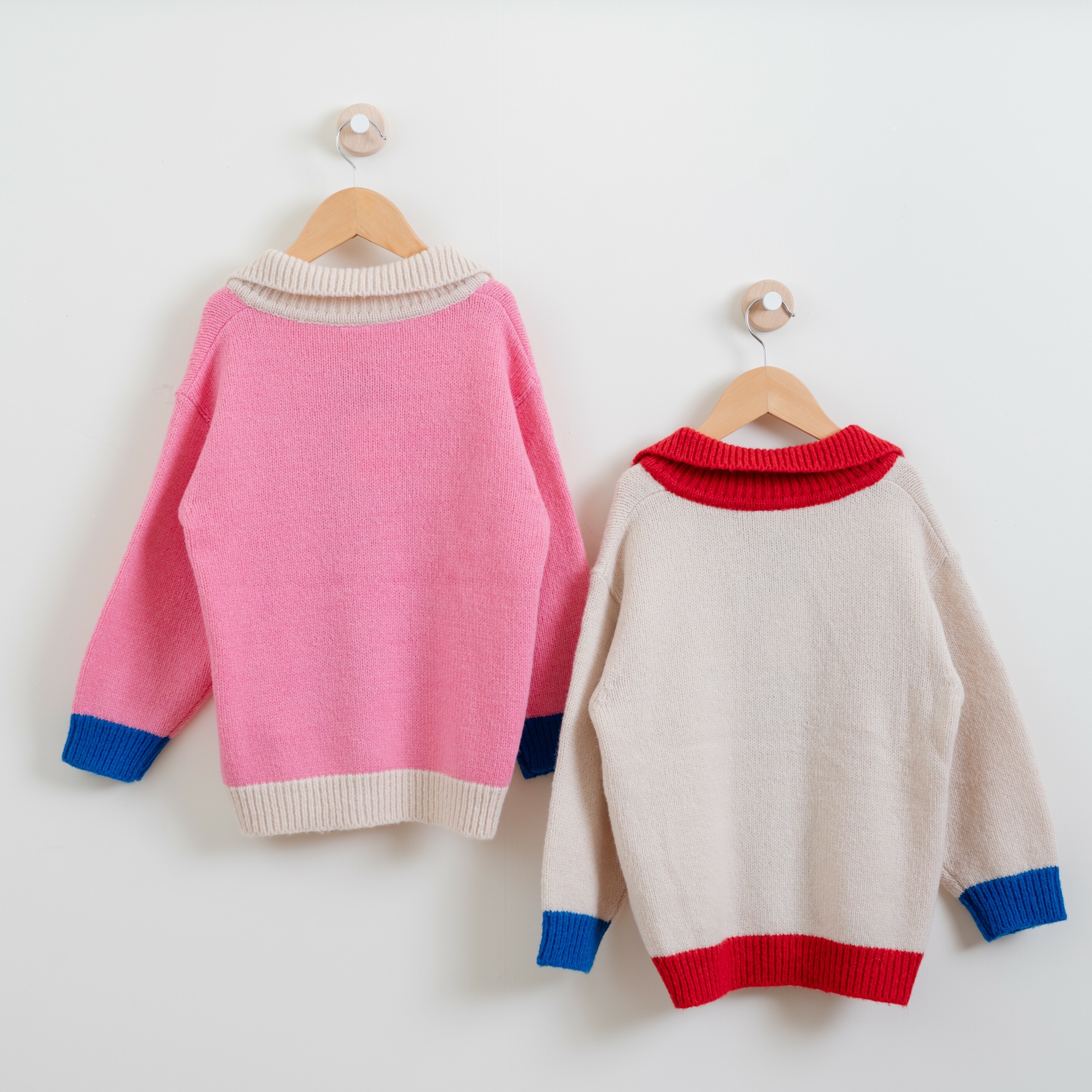 韓國 1st Blue - 秋款氣質花朵針織外套（兩色）