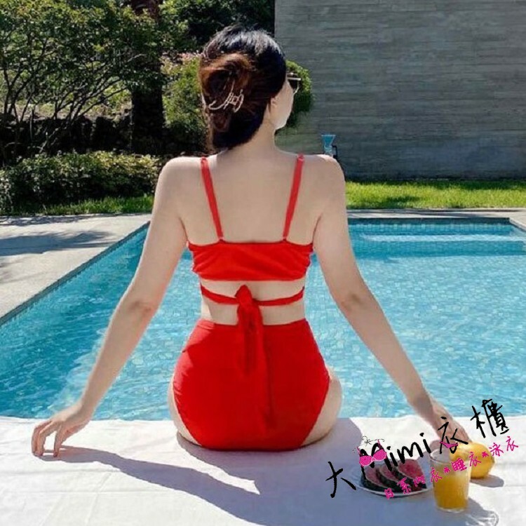 人間芭比比基尼泳衣