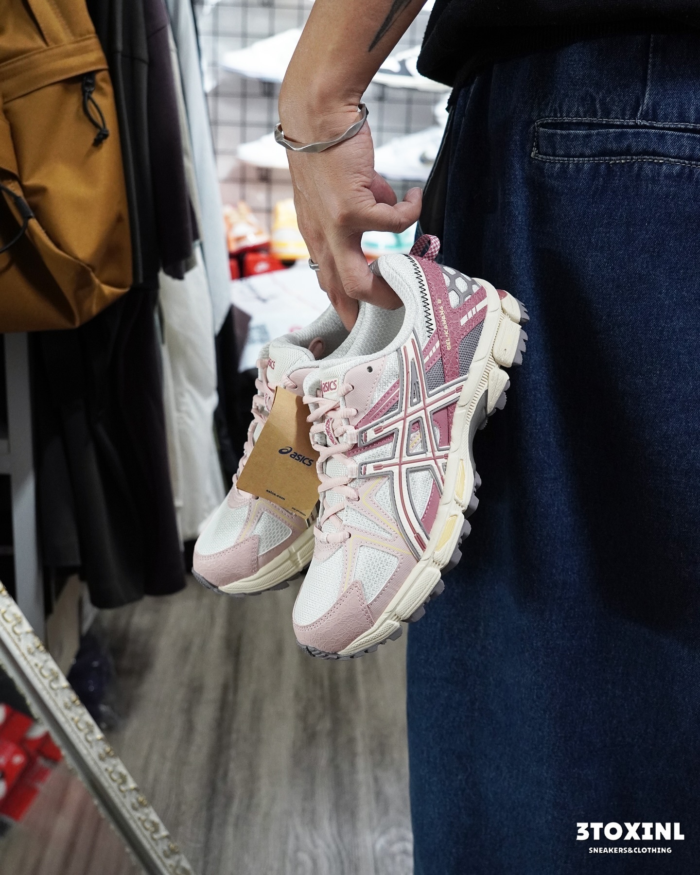 (預訂) Asics Gel-Kahana 8 - 1012A978-103