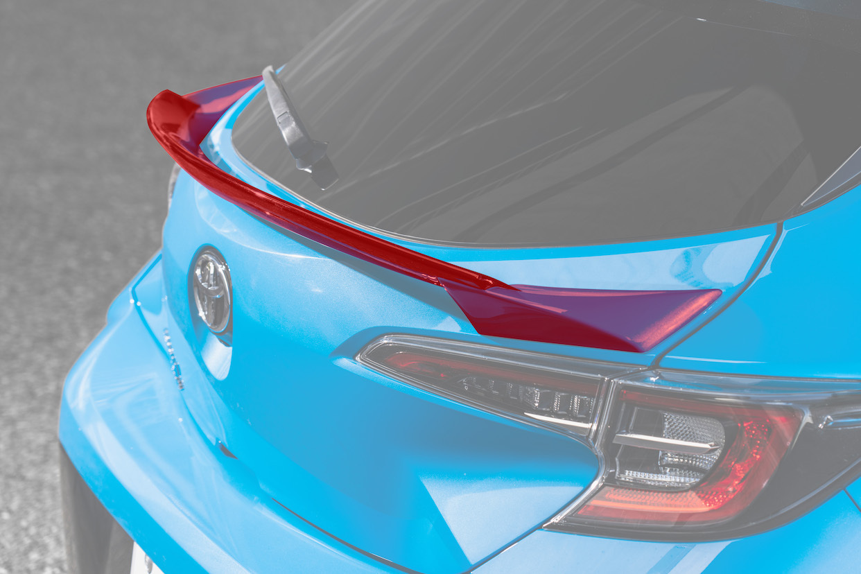 SILKBLAZE SPORTS 尾門尾翼 TOYOTA COROLLA SPORT/AURIS 2018-