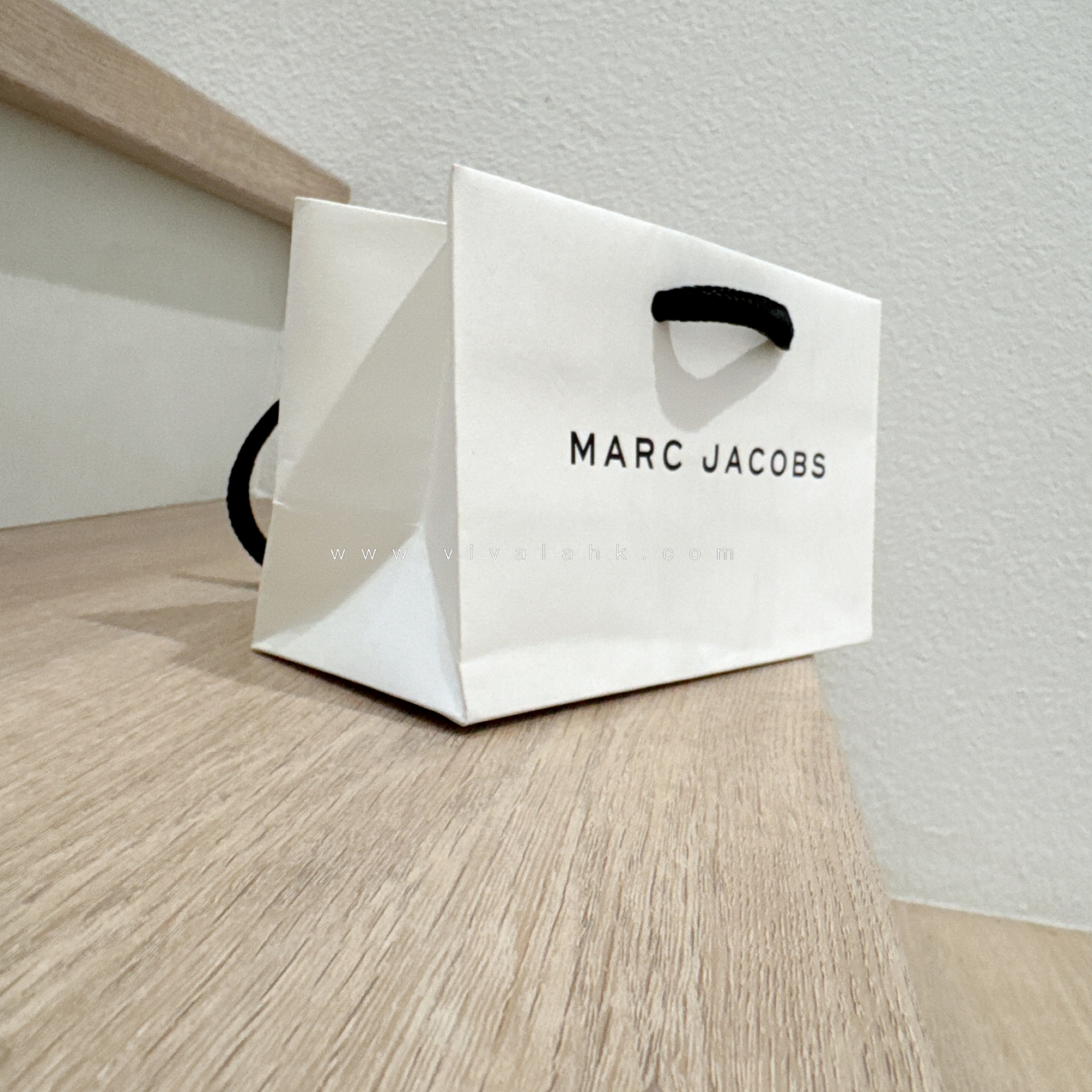 Marc Jacobs - 紙袋 (細)