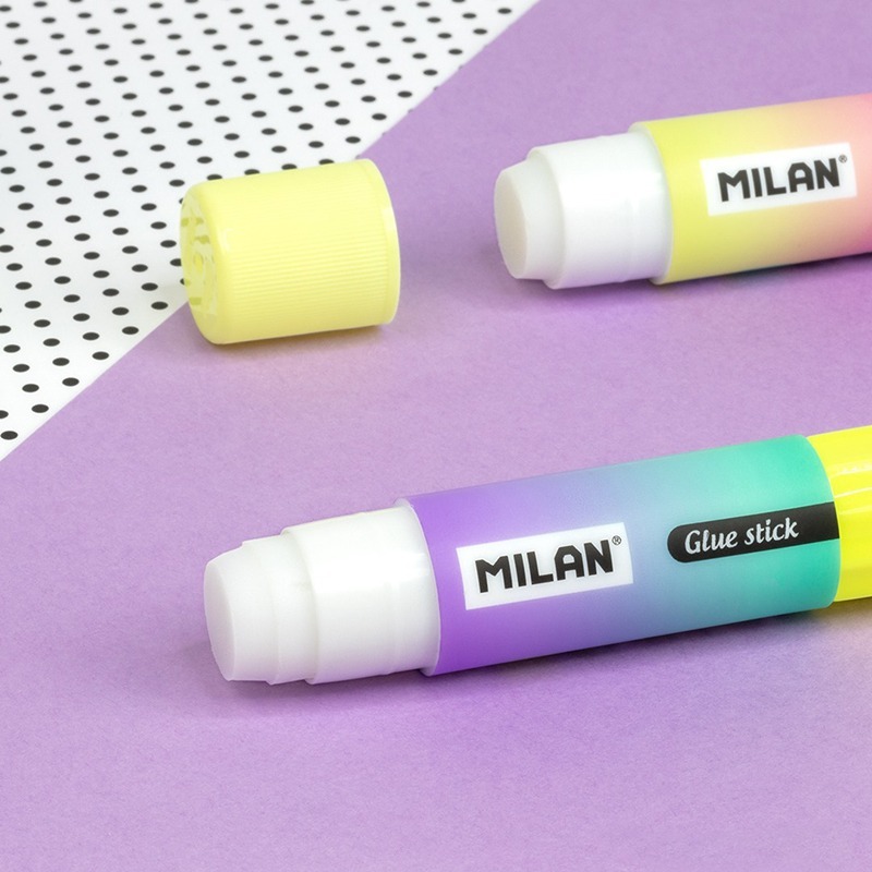 MILAN 透明口紅膠_雲彩朵朵(2色隨機出貨)