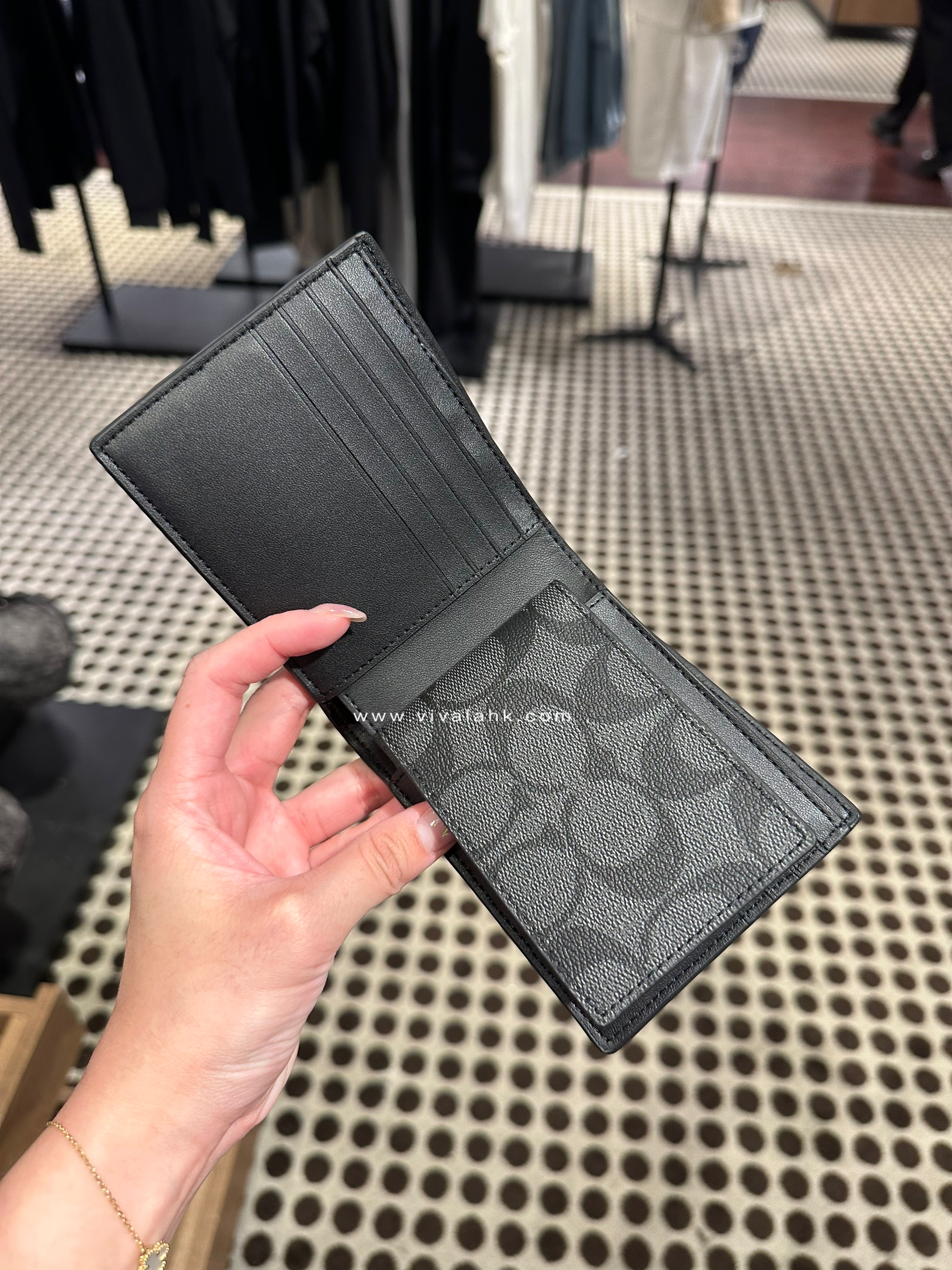 Coach - 3 in 1 Men Wallet in Signature Canvas with Varsity Stripe (CR958)