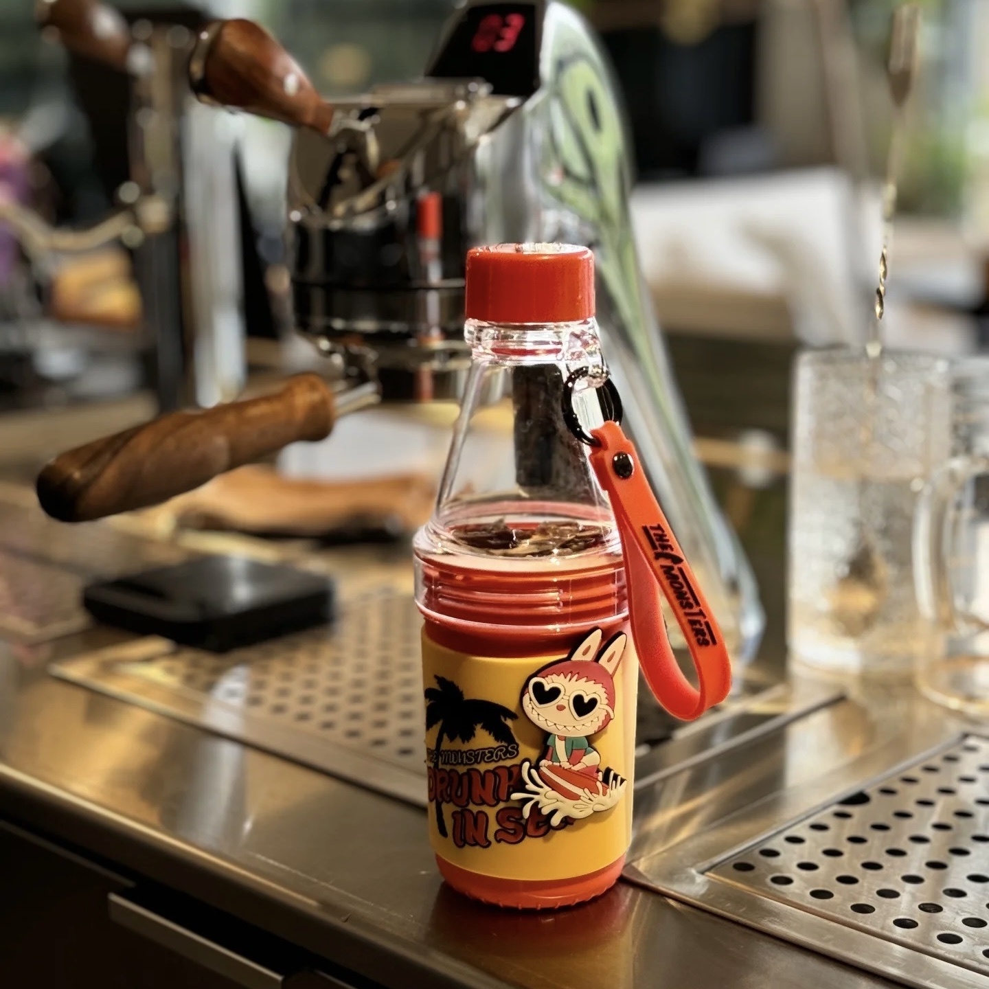 POP MART POPMART 泡泡瑪特 LABUBU 拉布布 醉愛在海邊周邊 隨行杯 冷水壺