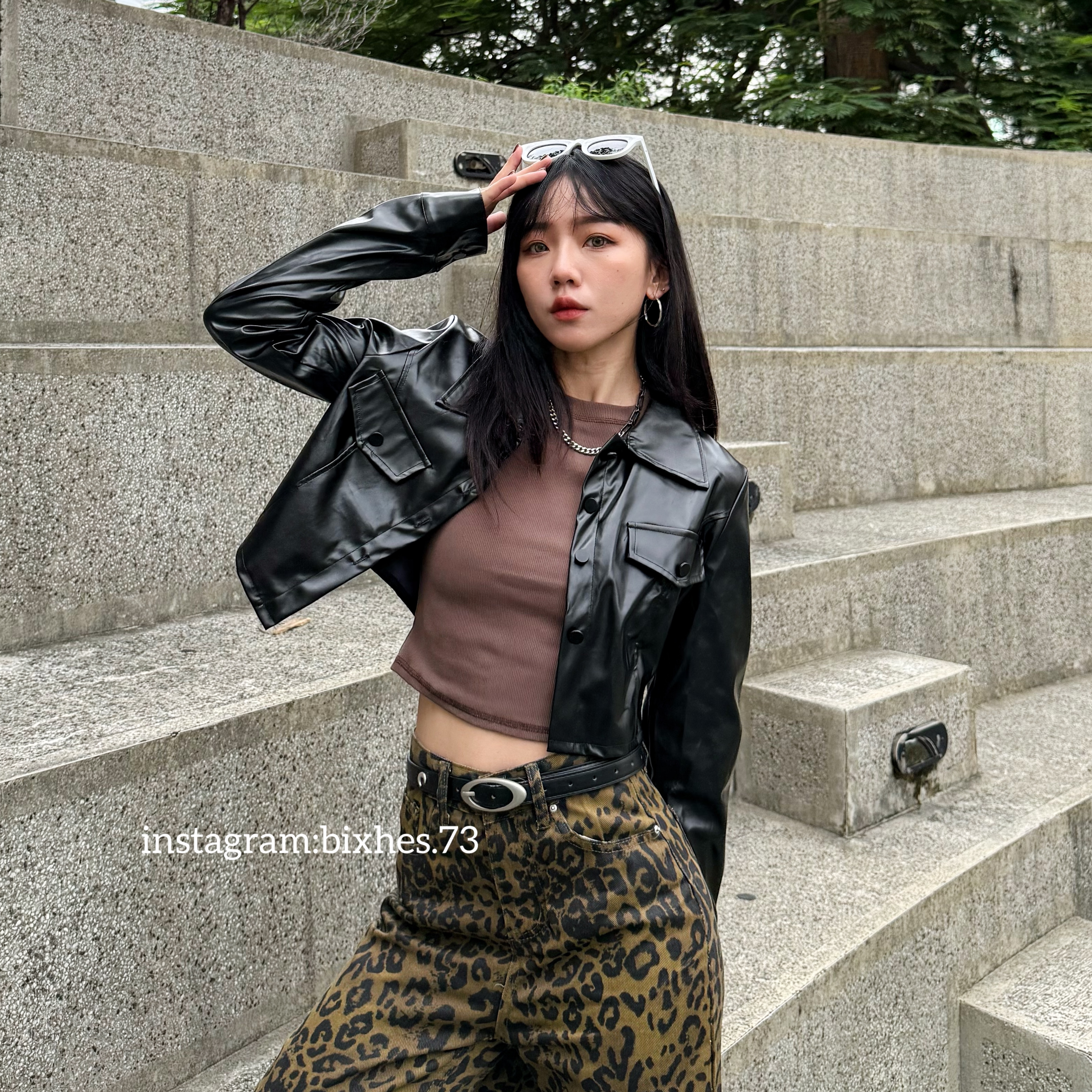 軟皮短版長袖襯衫(G00044)