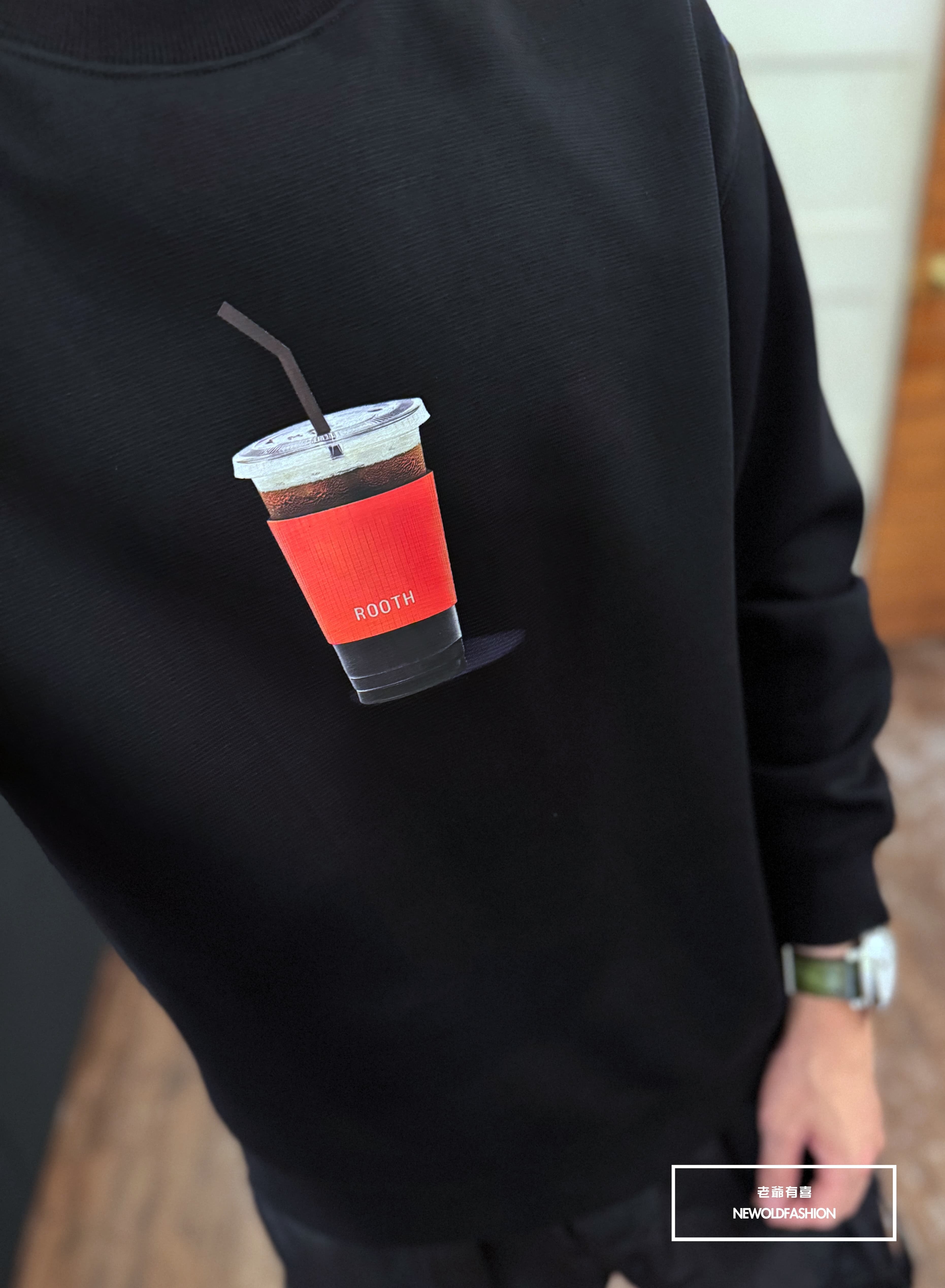 『新品上市』重磅Rooth美式咖啡大學T-黑(NOF24091610)