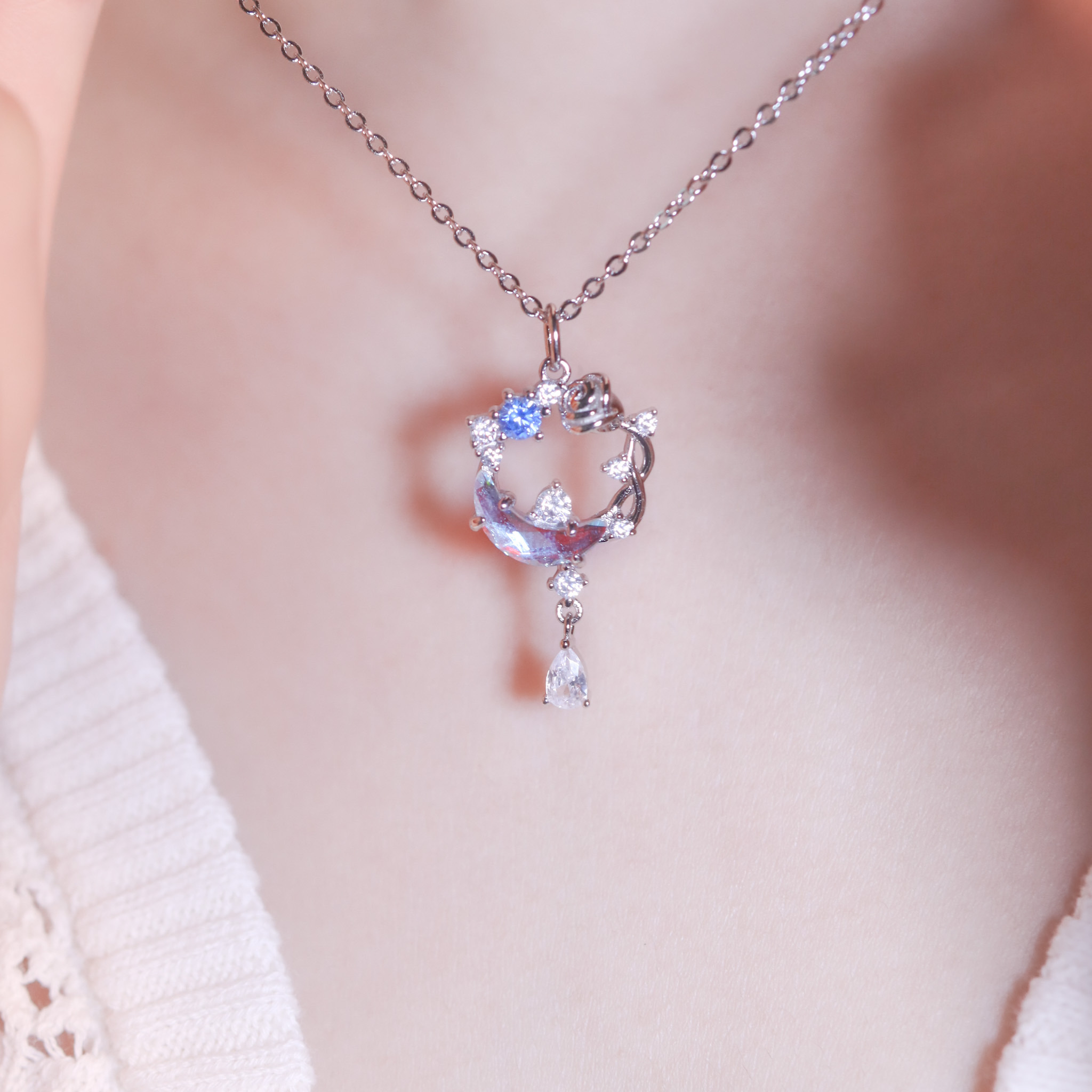 | 925 Silver・ White Gold・Glass Stone  | Dream On The Moon Necklace | NE1230 |