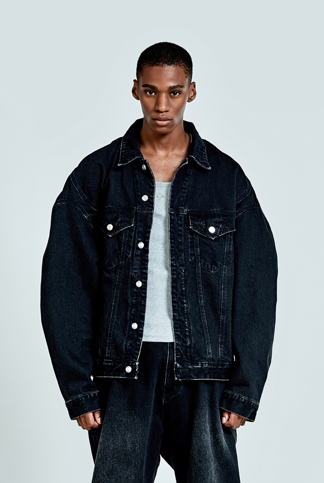 丁字剪裁丹寧夾克－黑