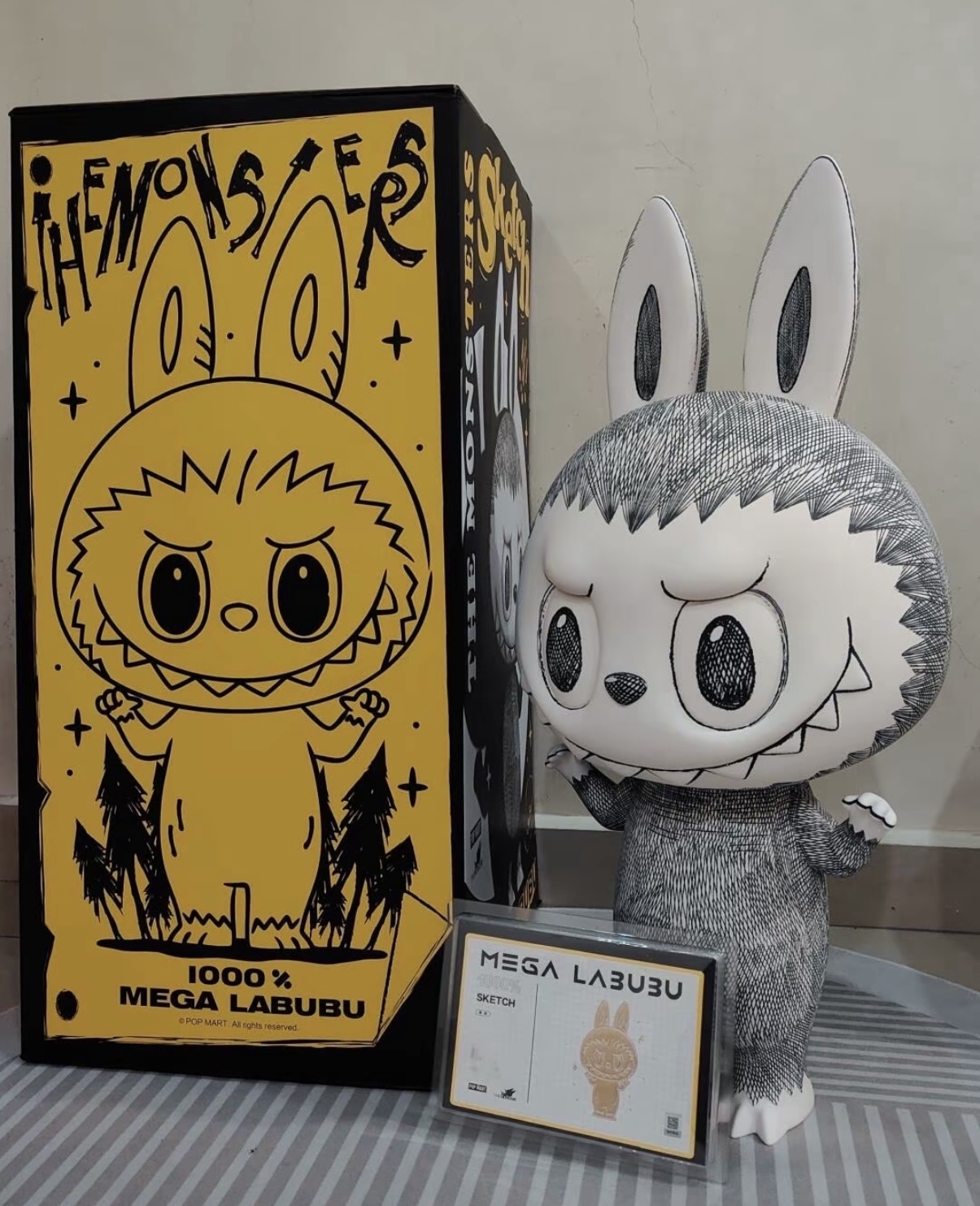 POPMART 泡泡瑪特 MEGA Labubu 400% 素描 黑白色 潮流公仔 35公分/預購