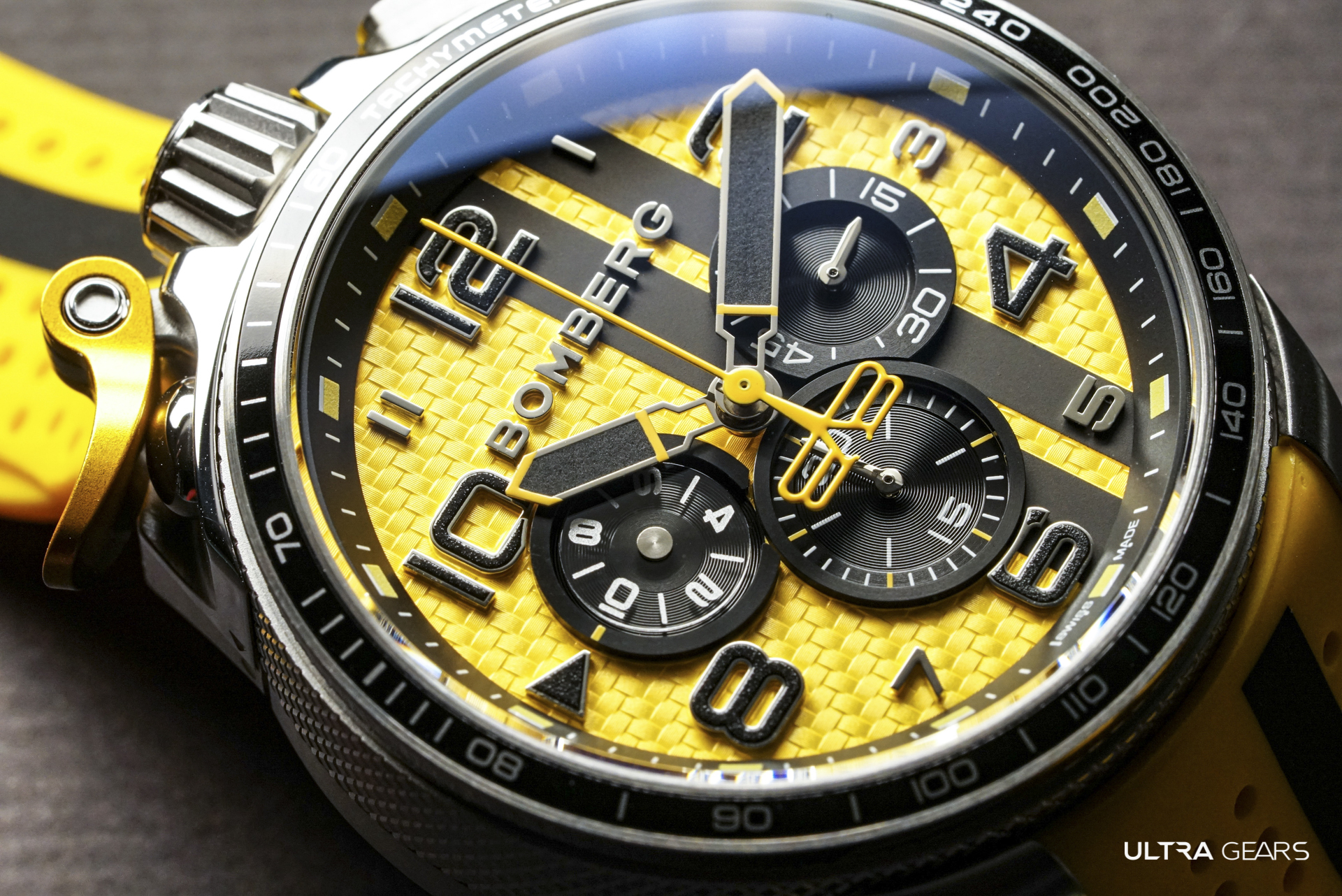 BOLT-68_RACING _CARBON_YB